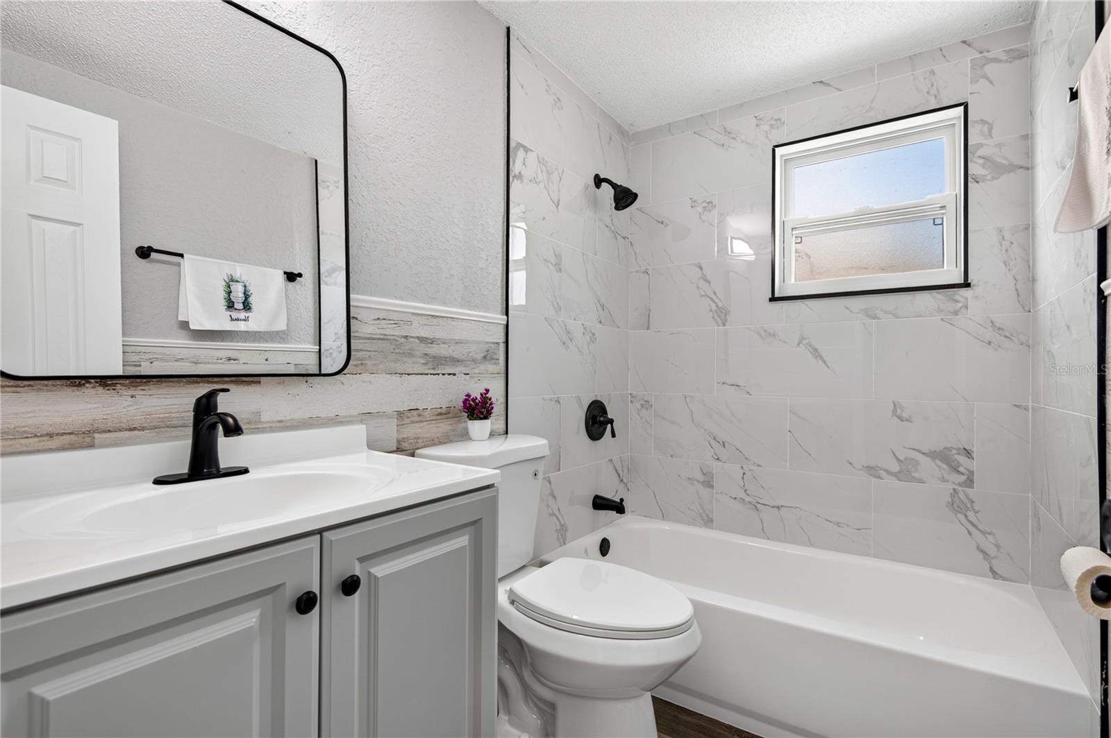 7235 ROBSTOWN DR — photo 17