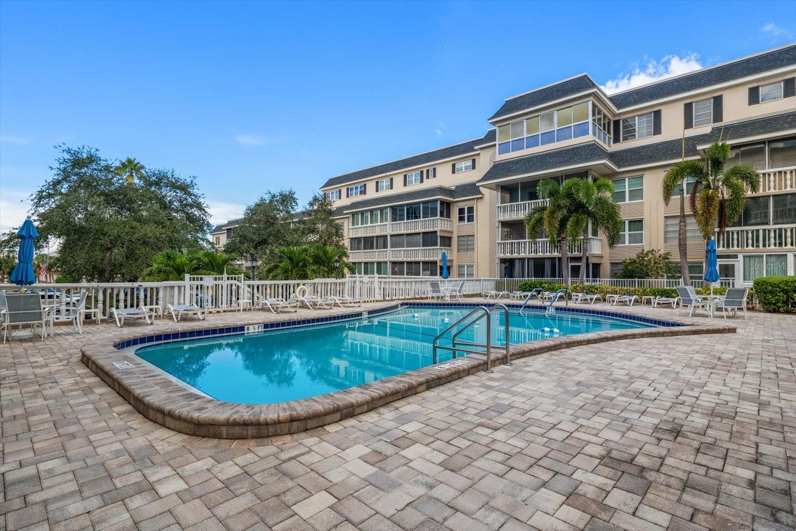 131 BLUFF VIEW DR #106 — photo 25