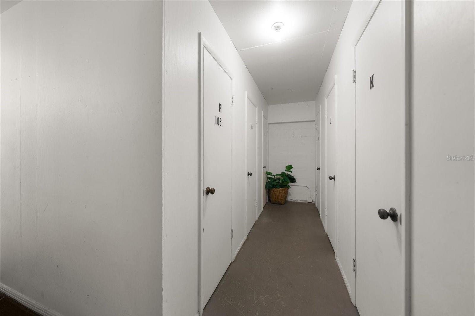 131 BLUFF VIEW DR #106 — photo 31