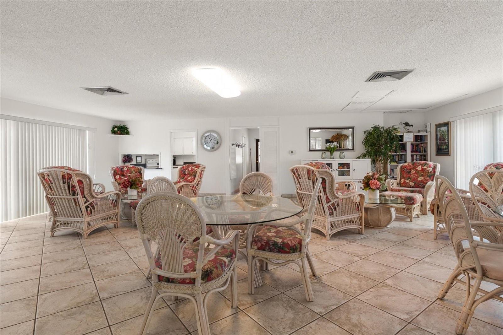 131 BLUFF VIEW DR #106 — photo 28