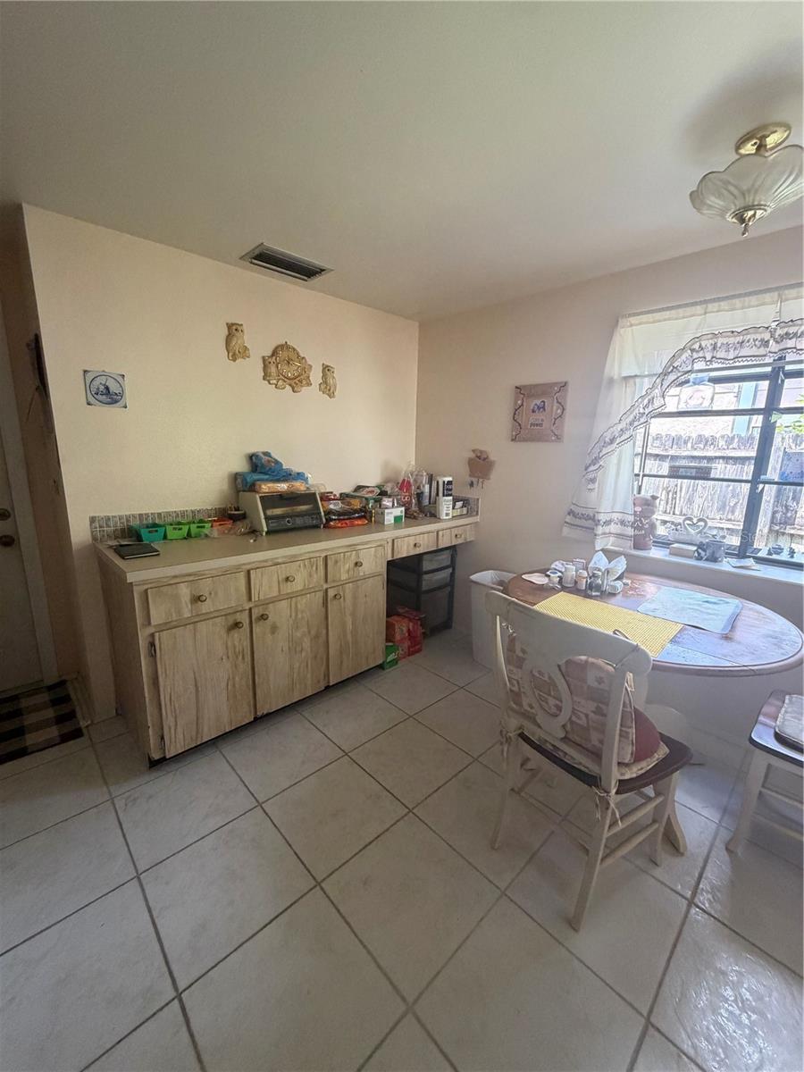 6557 CREEKVIEW TER N — photo 2