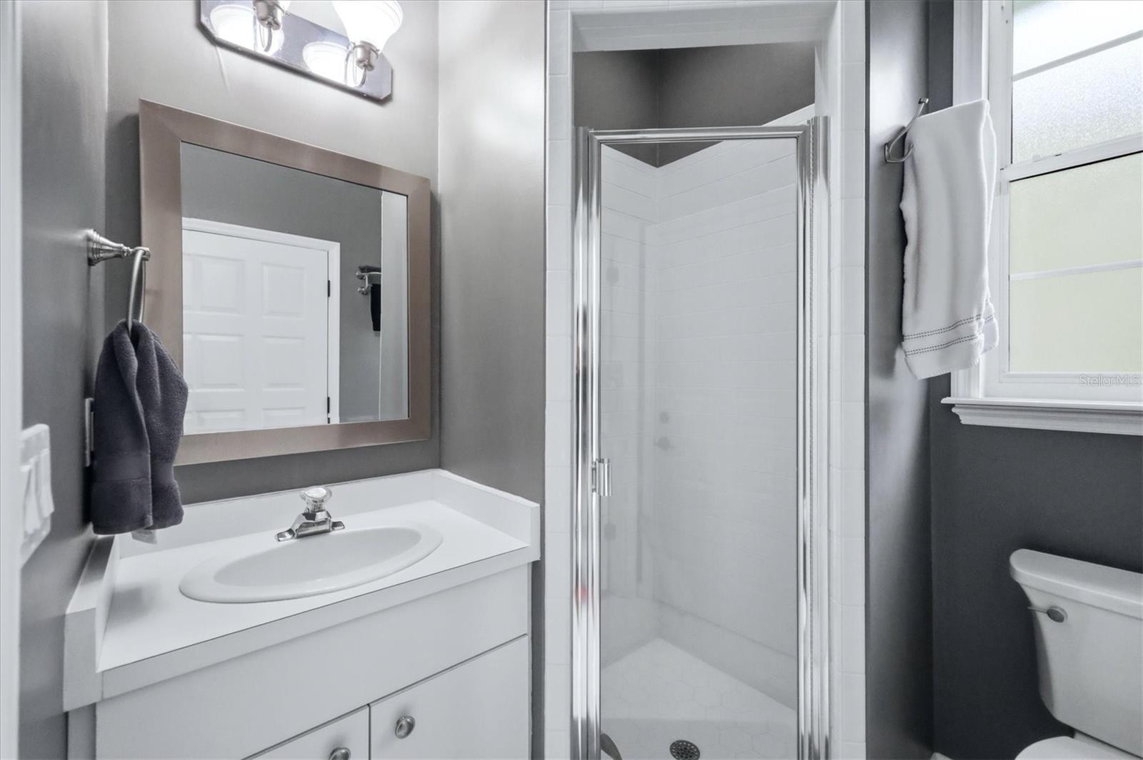 8708 WOODBRIAR DR — photo 34