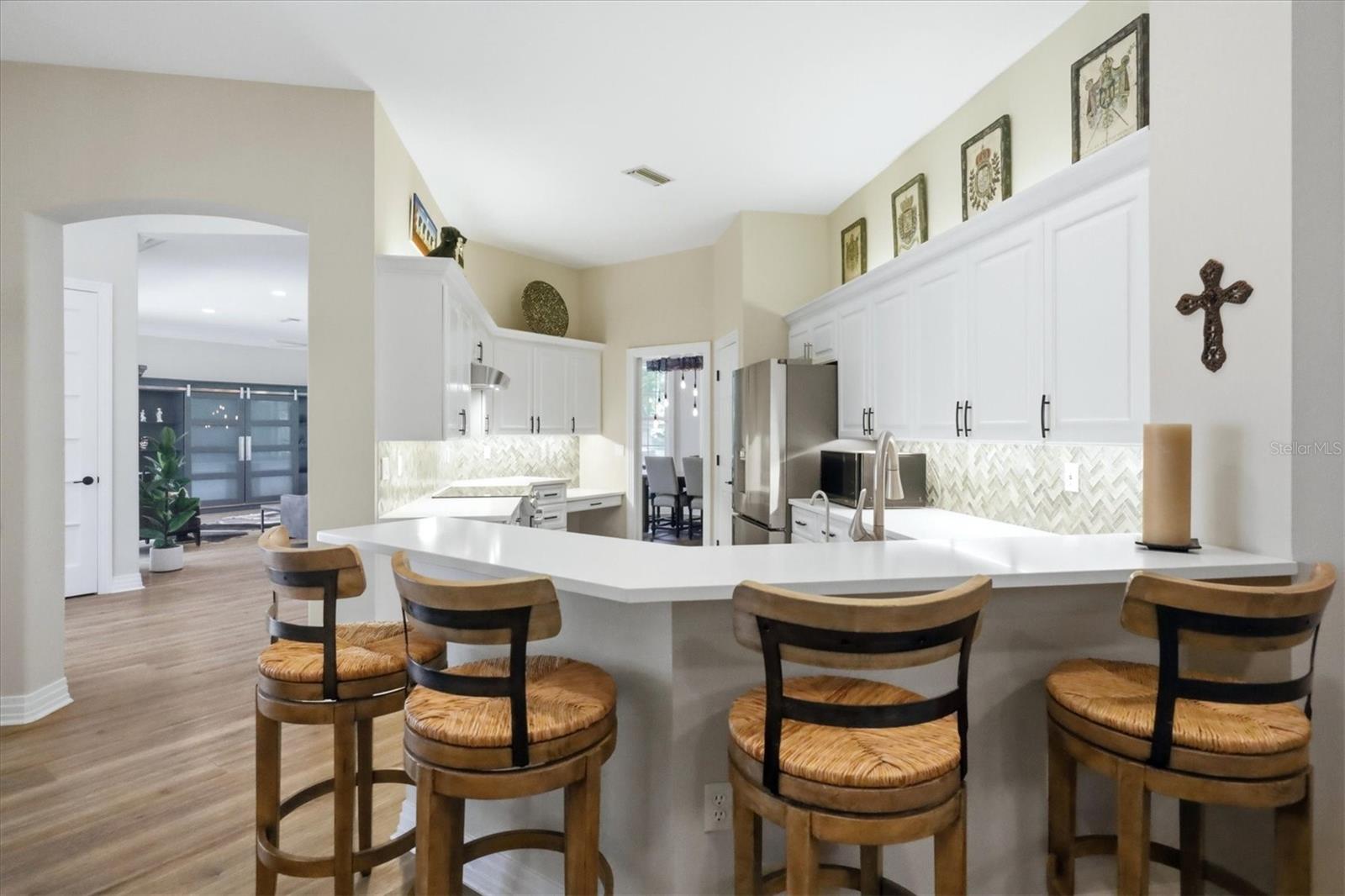 8708 WOODBRIAR DR — photo 17
