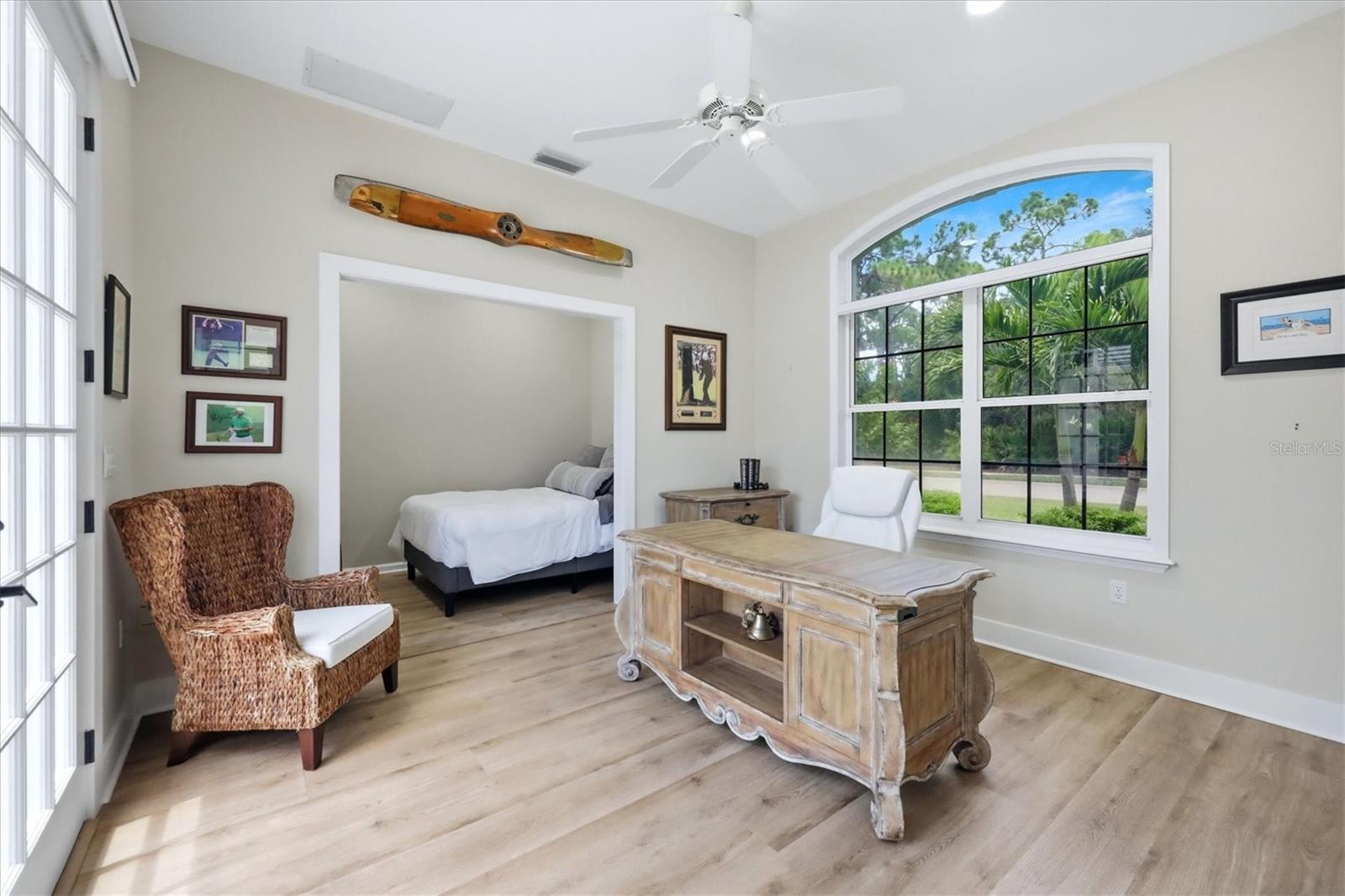 8708 WOODBRIAR DR — photo 31