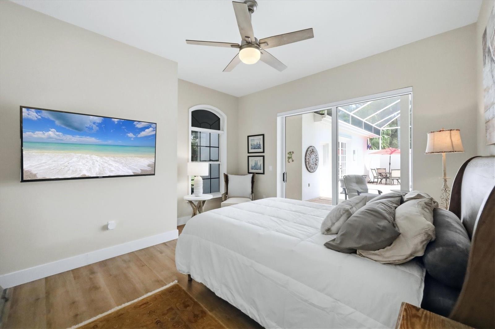 8708 WOODBRIAR DR — photo 27
