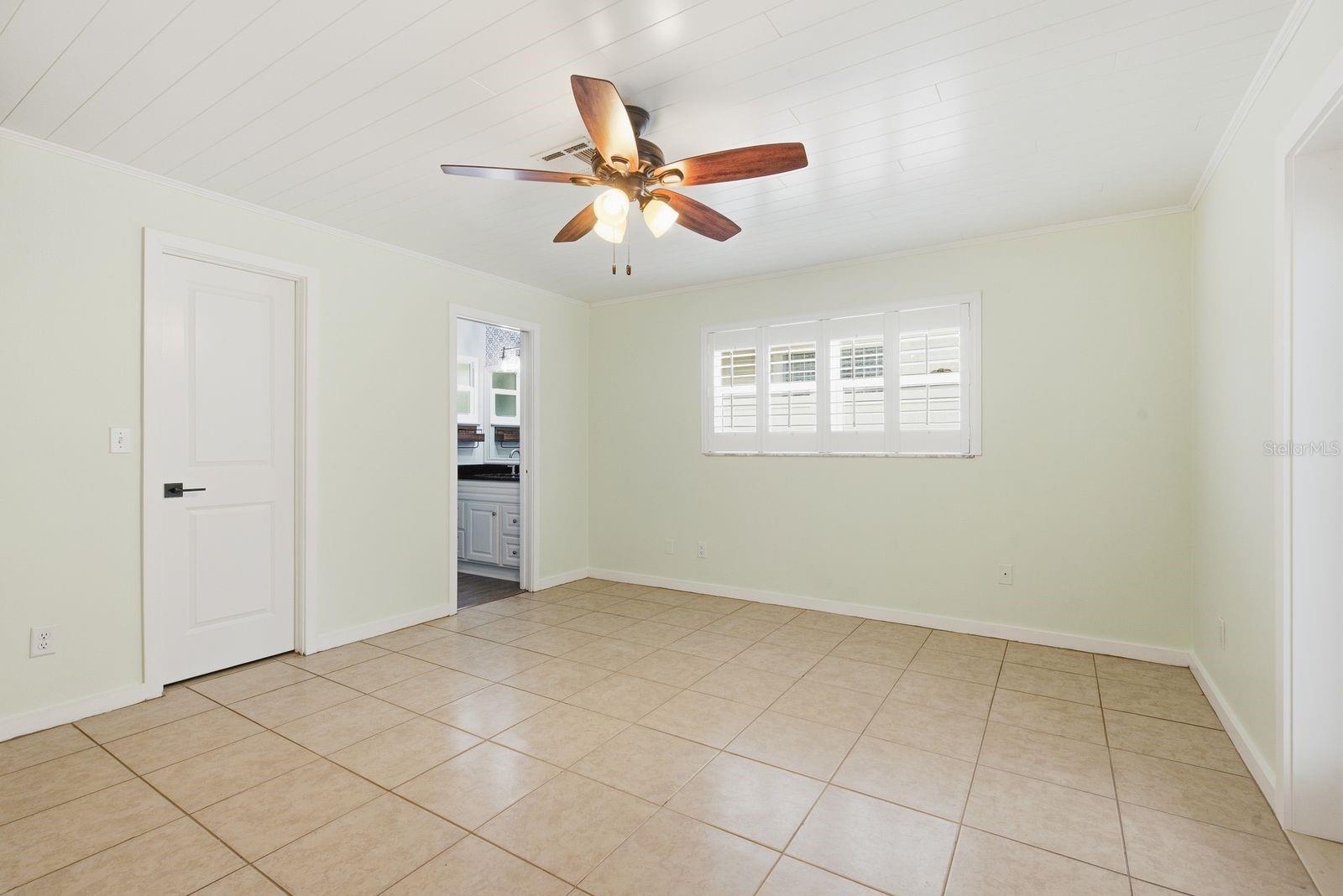 1358 WEXFORD DR S — photo 24