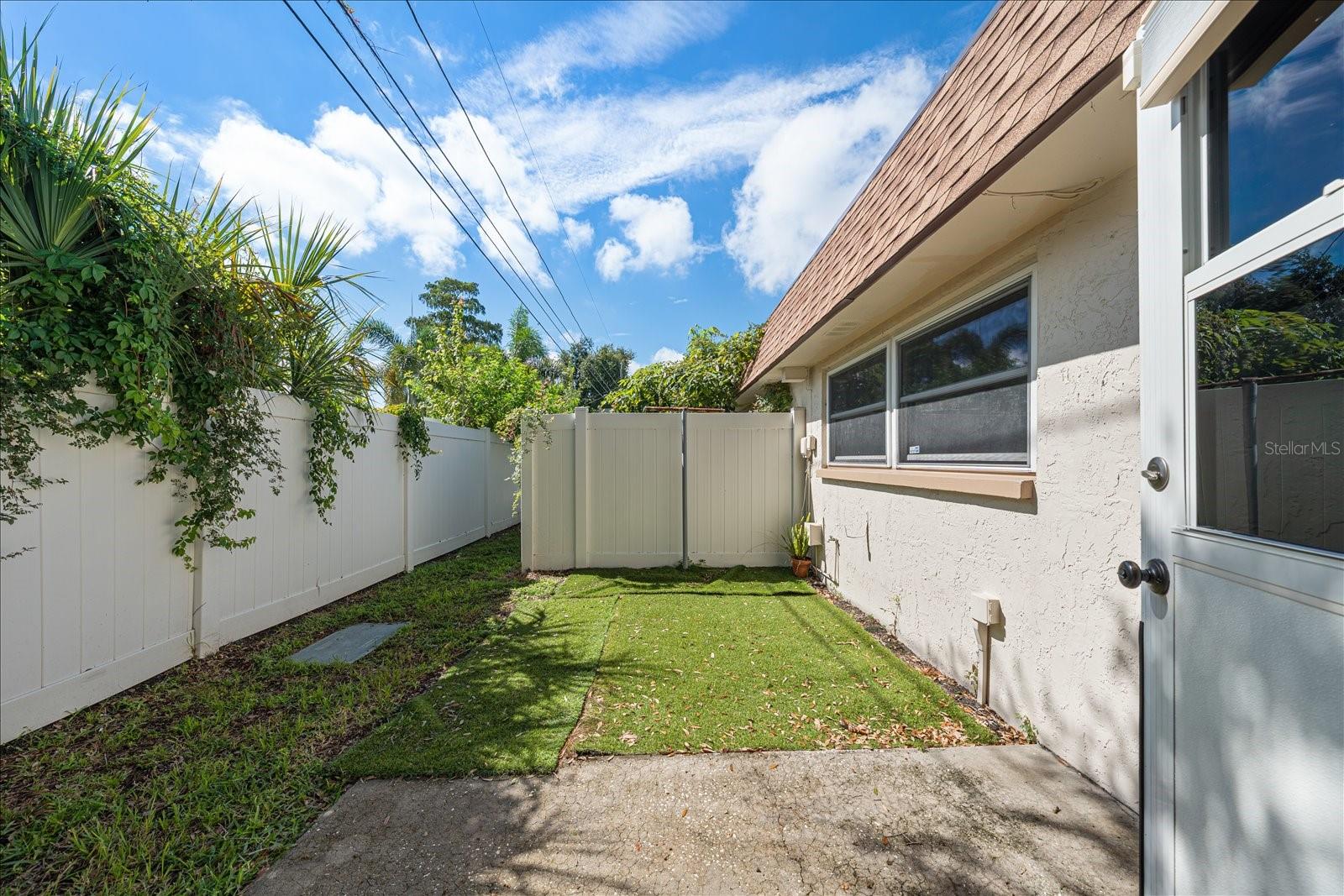 403 MINDY DR #403 — photo 38