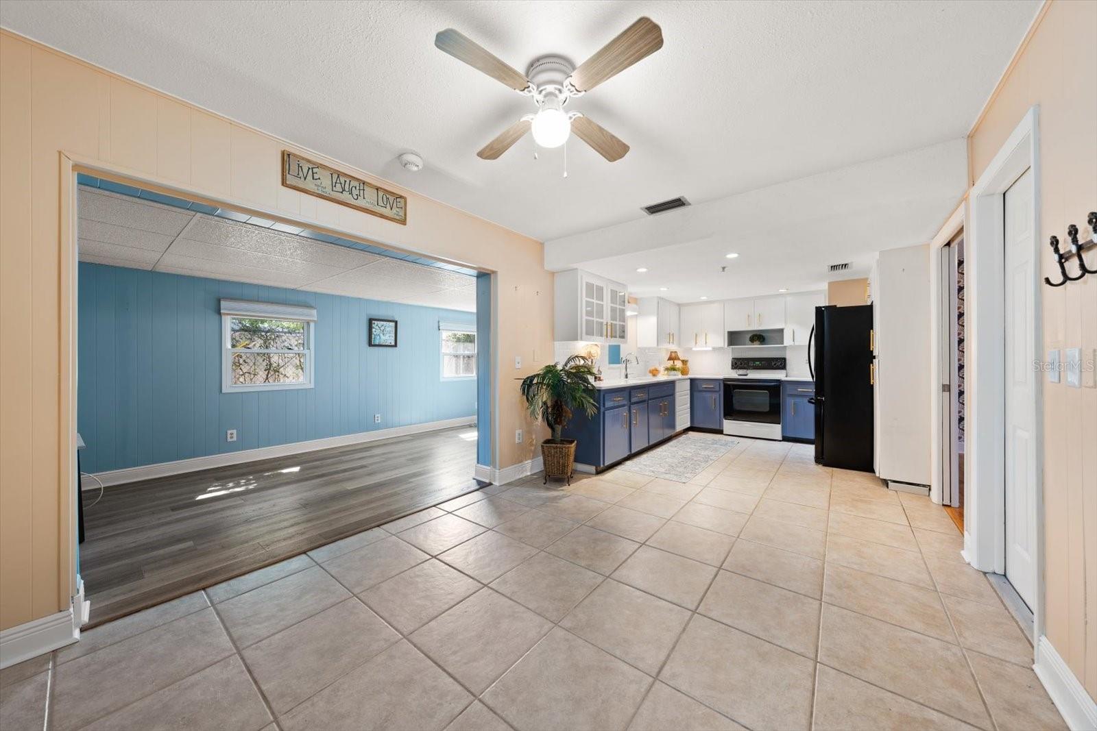 403 MINDY DR #403 — photo 29