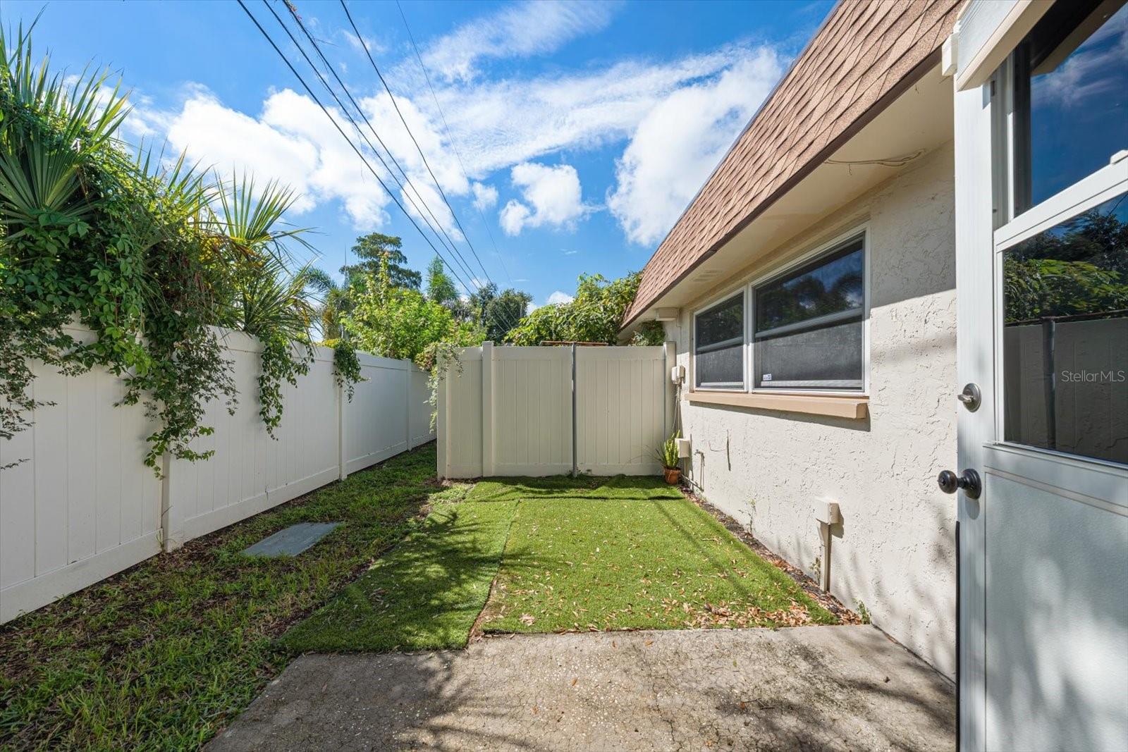 403 MINDY DR #403 — photo 35