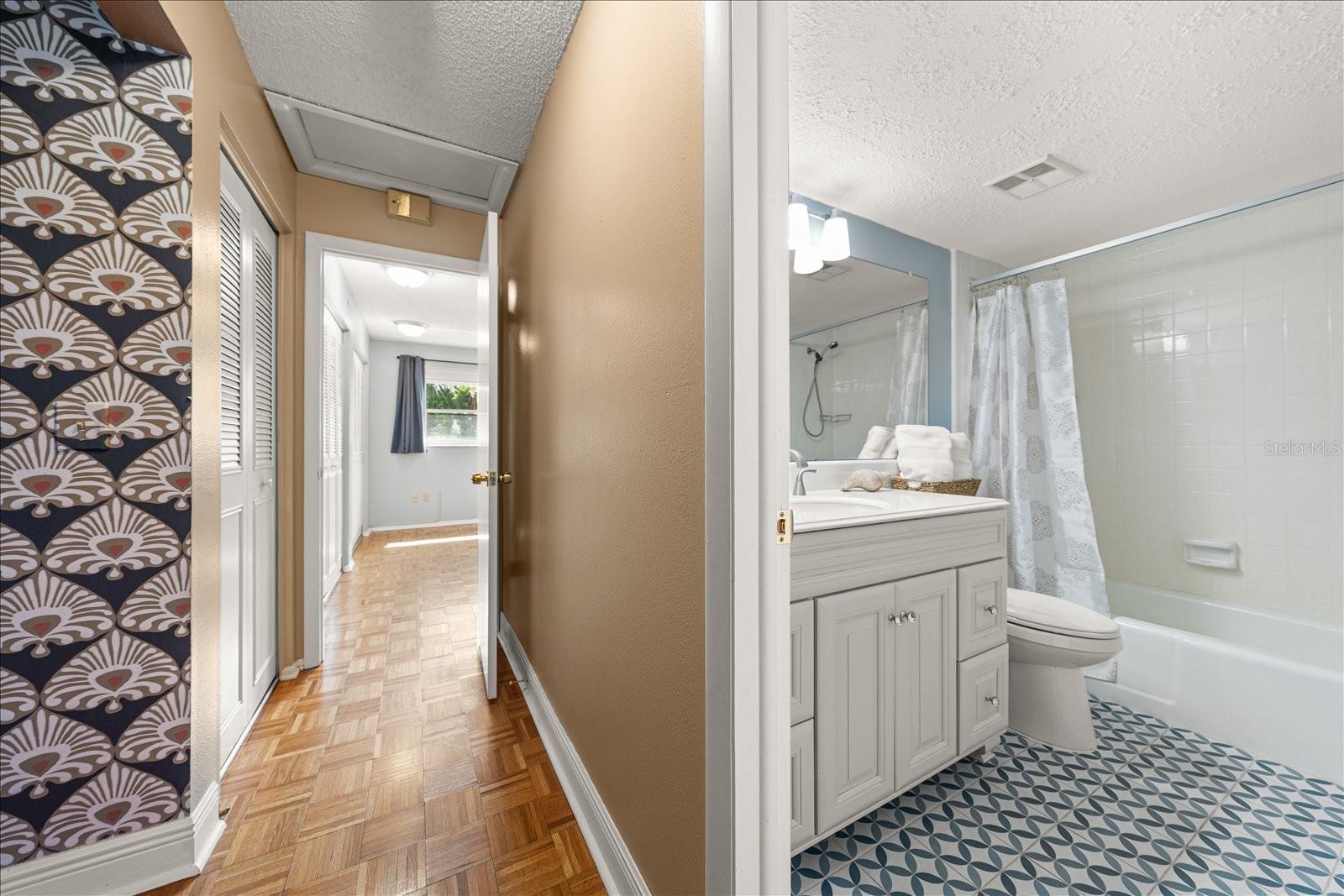 403 MINDY DR #403 — photo 17