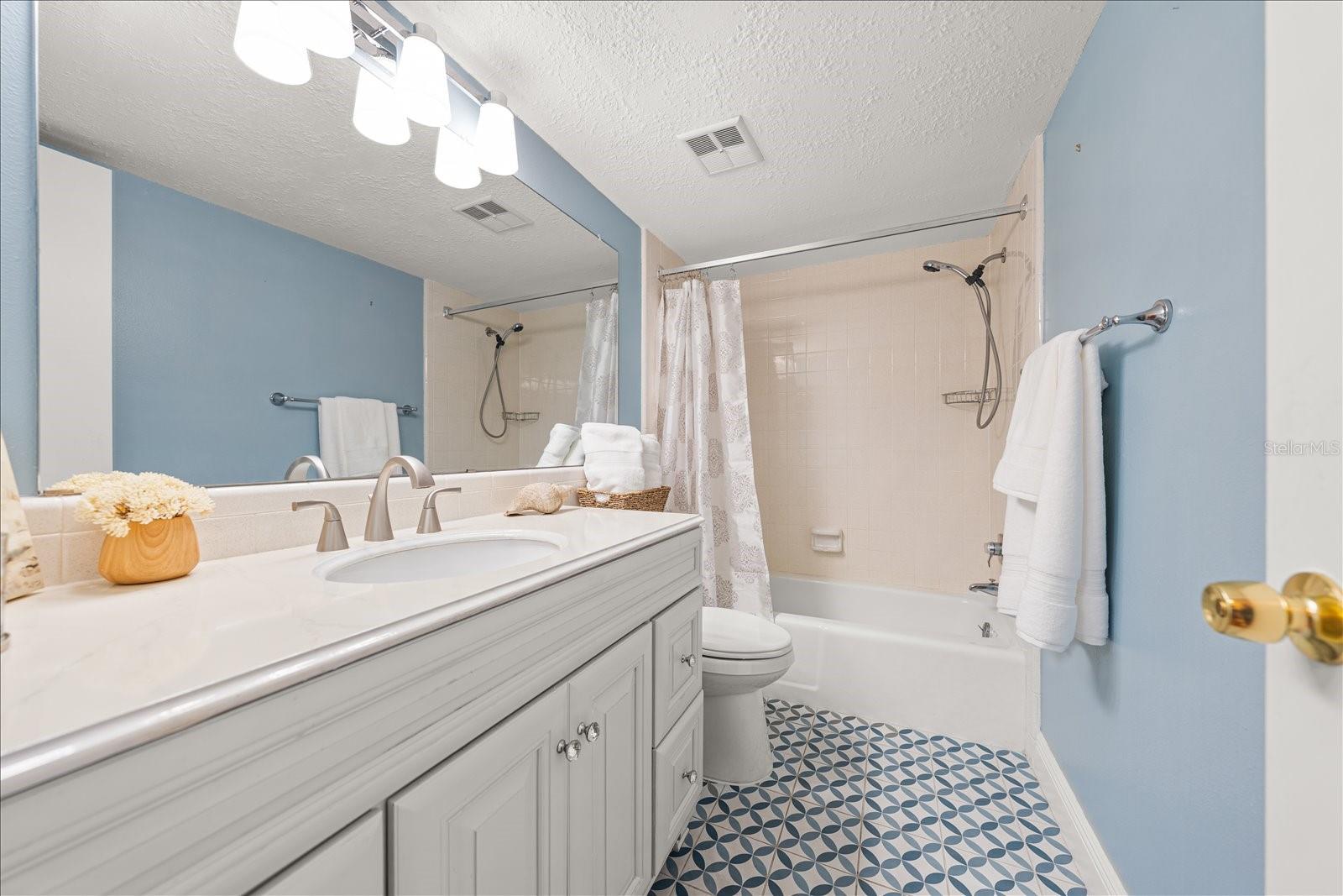 403 MINDY DR #403 — photo 16