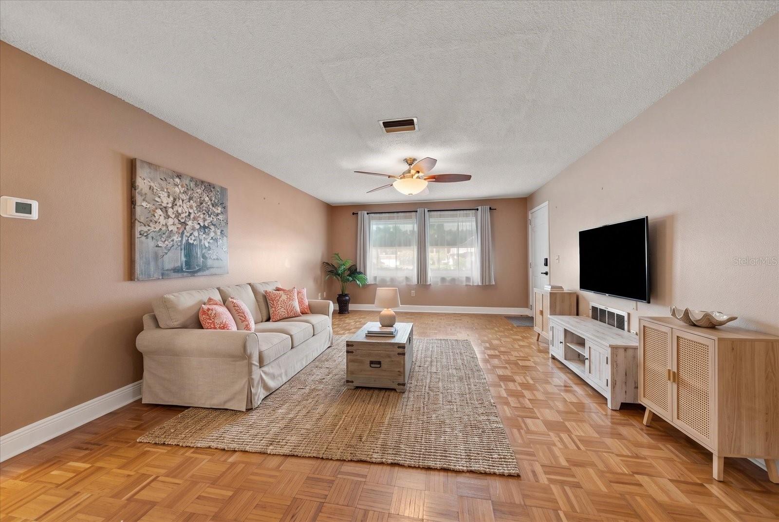 403 MINDY DR #403 — photo 4