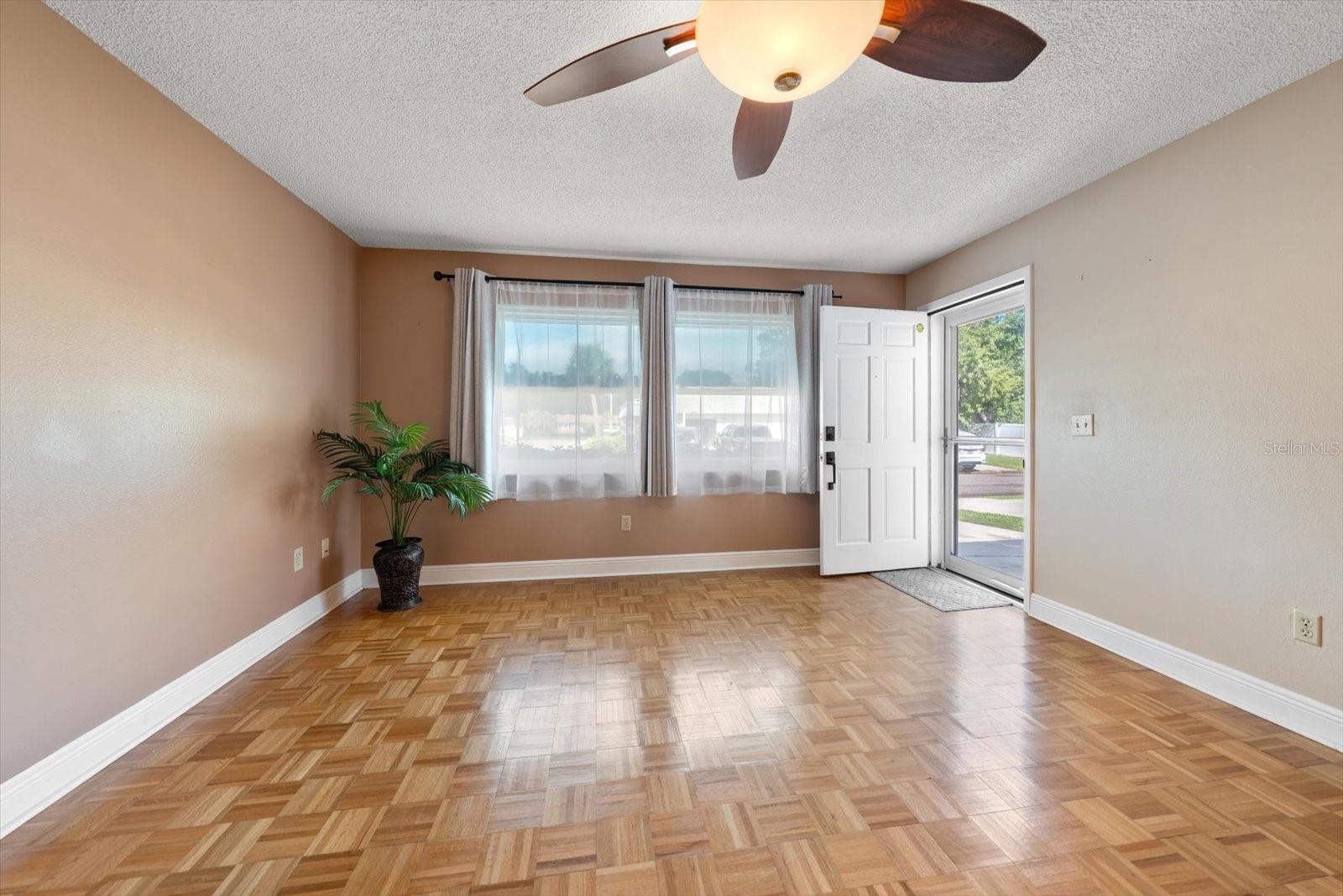 403 MINDY DR #403 — photo 21
