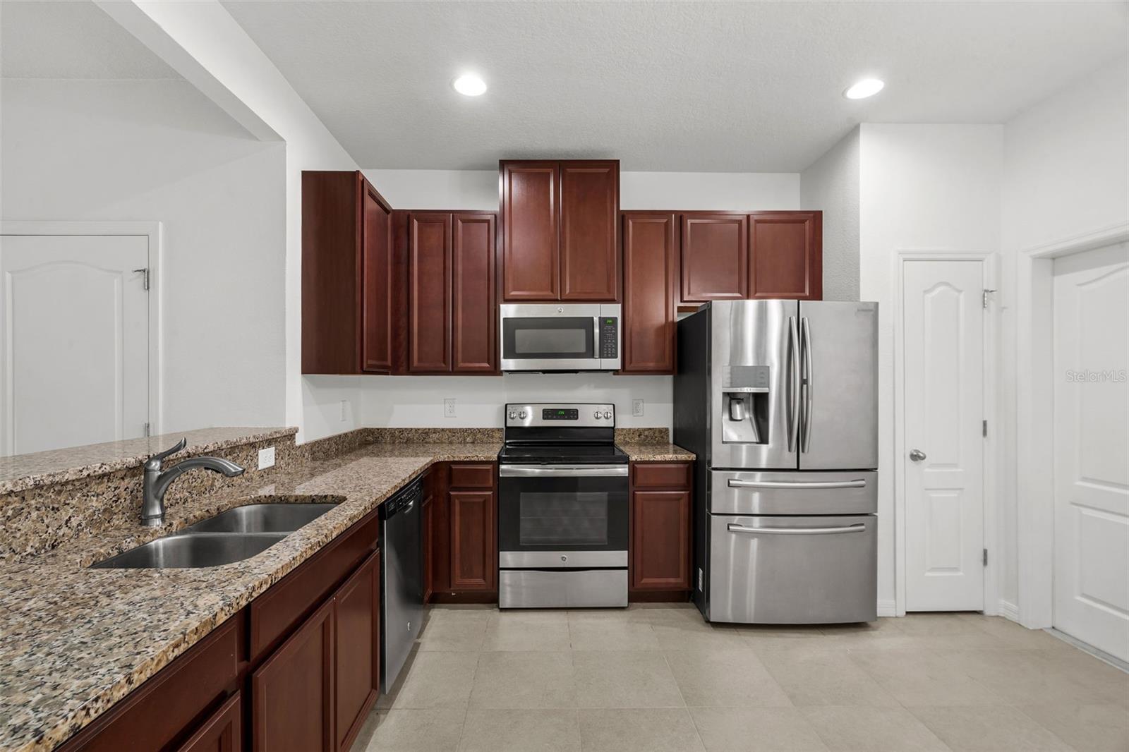 5179 BAY ISLE CIR — photo 6