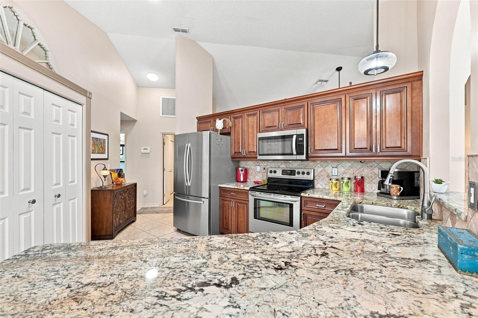308 CALOOSA PALMS CT — photo 10