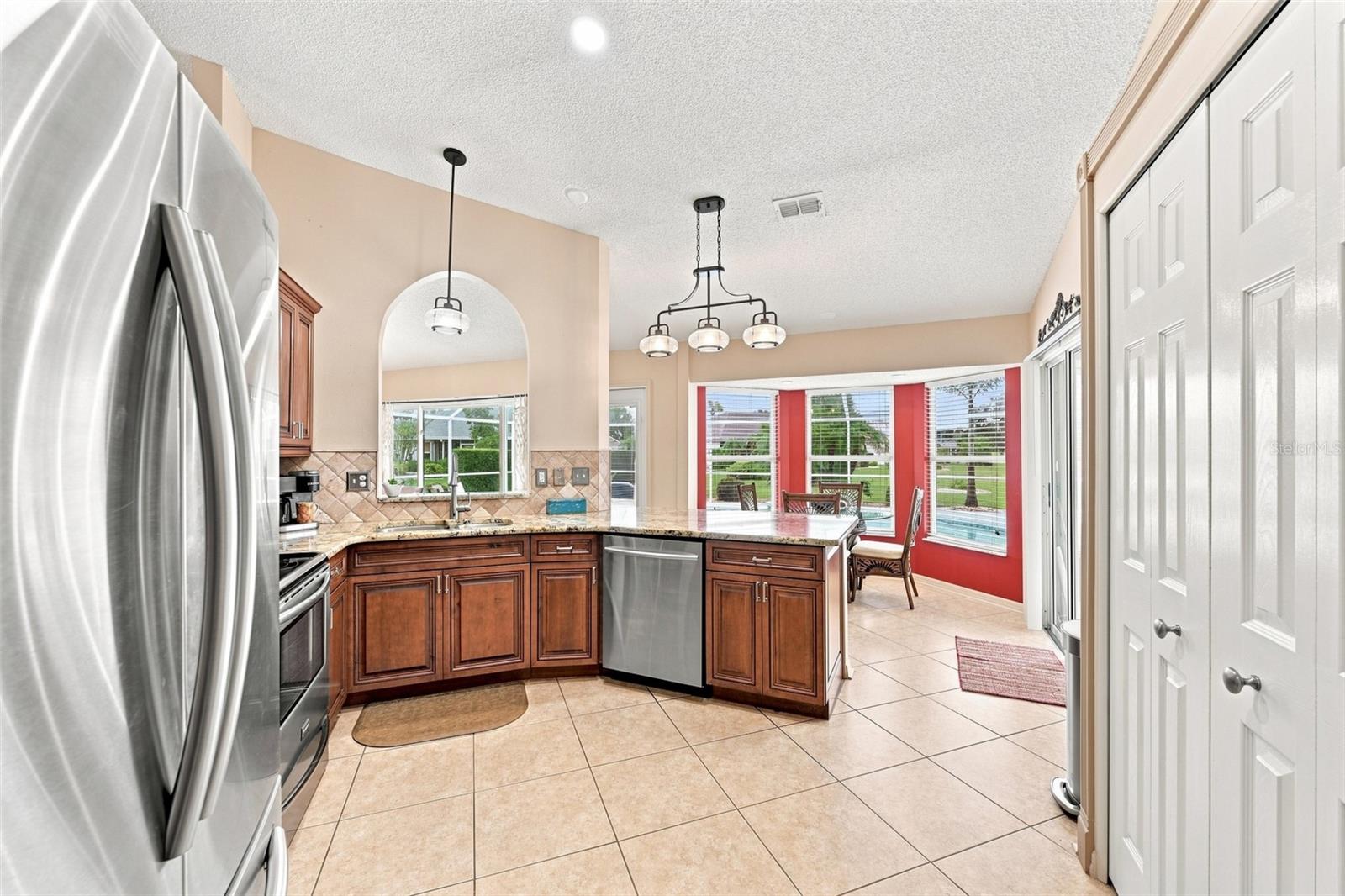308 CALOOSA PALMS CT — photo 44