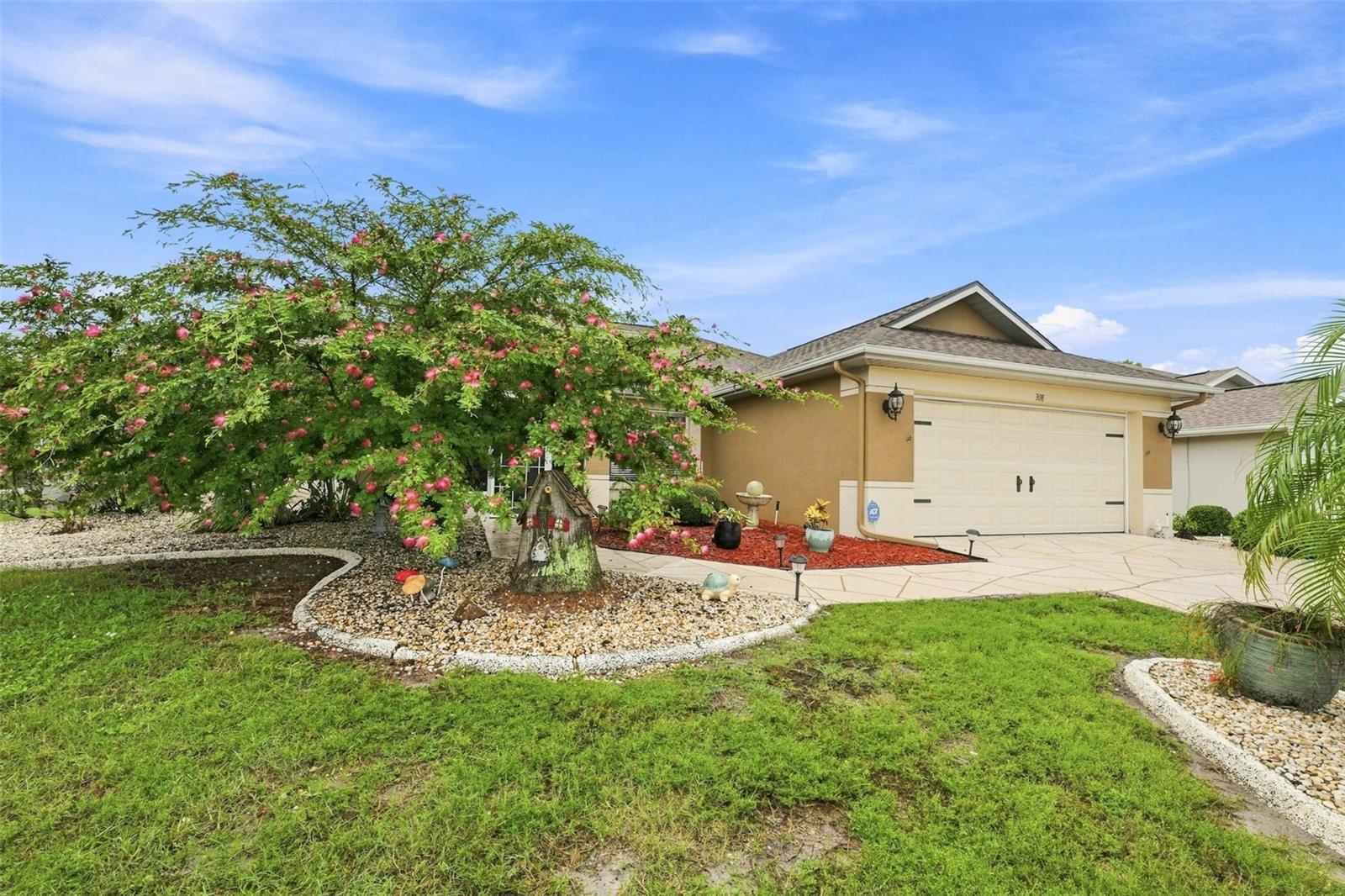 308 CALOOSA PALMS CT — photo 32