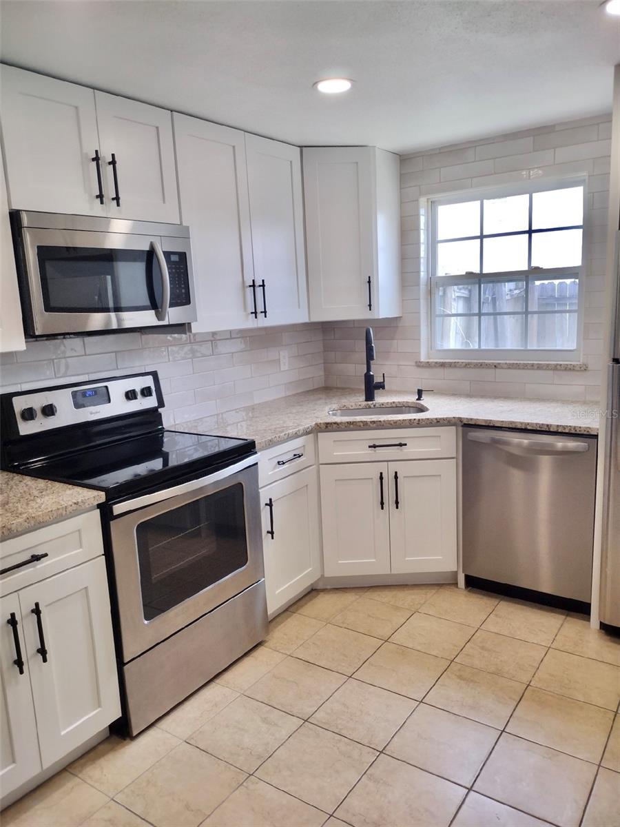 3117 HUNTINGTON RD — photo 9