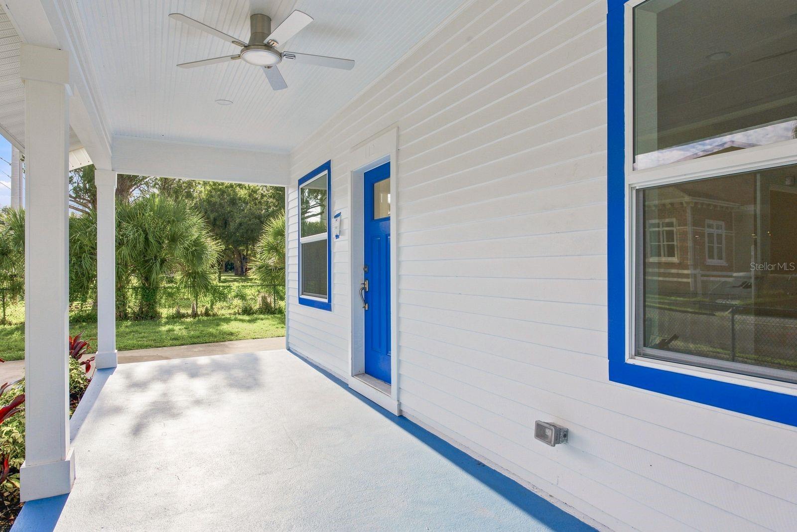 112 E MARTIN LUTHER KING JR DR — photo 5