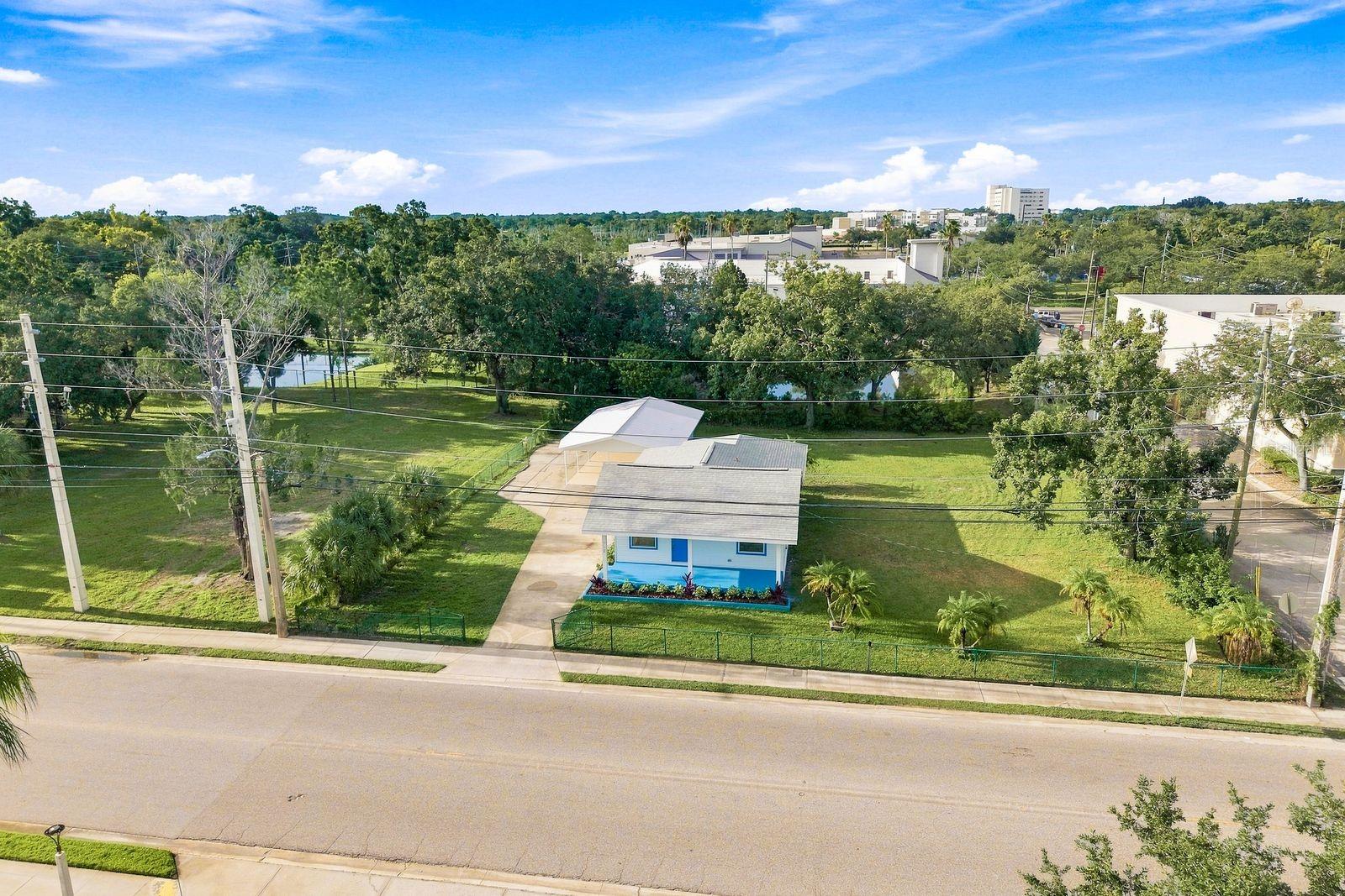 112 E MARTIN LUTHER KING JR DR — photo 30