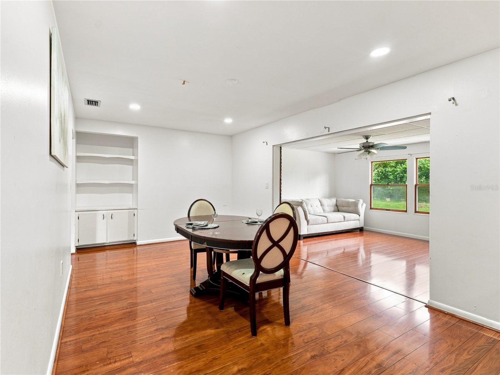 8906 E LANWAY DR — photo 20