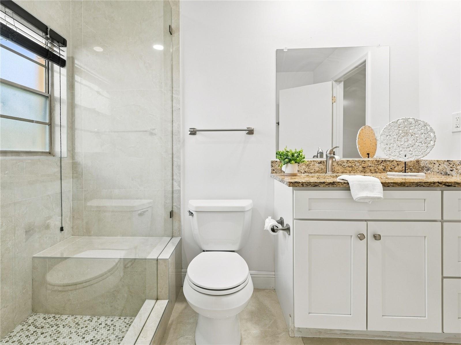 8906 E LANWAY DR — photo 30