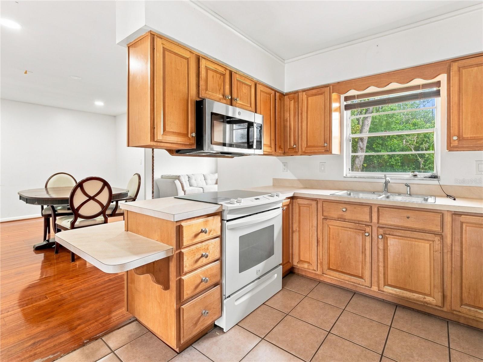 8906 E LANWAY DR — photo 16