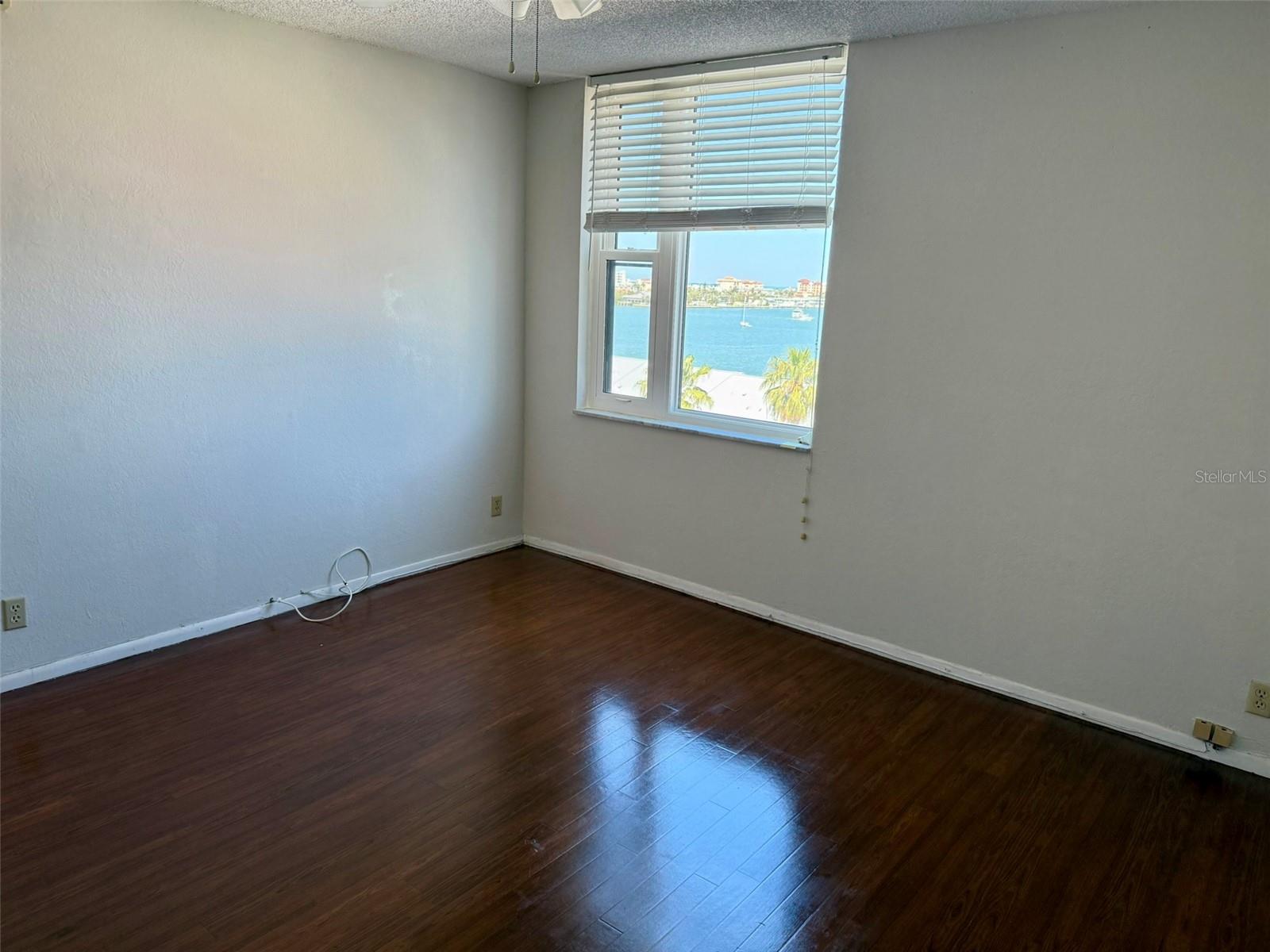 255 DOLPHIN PT #710 — photo 21
