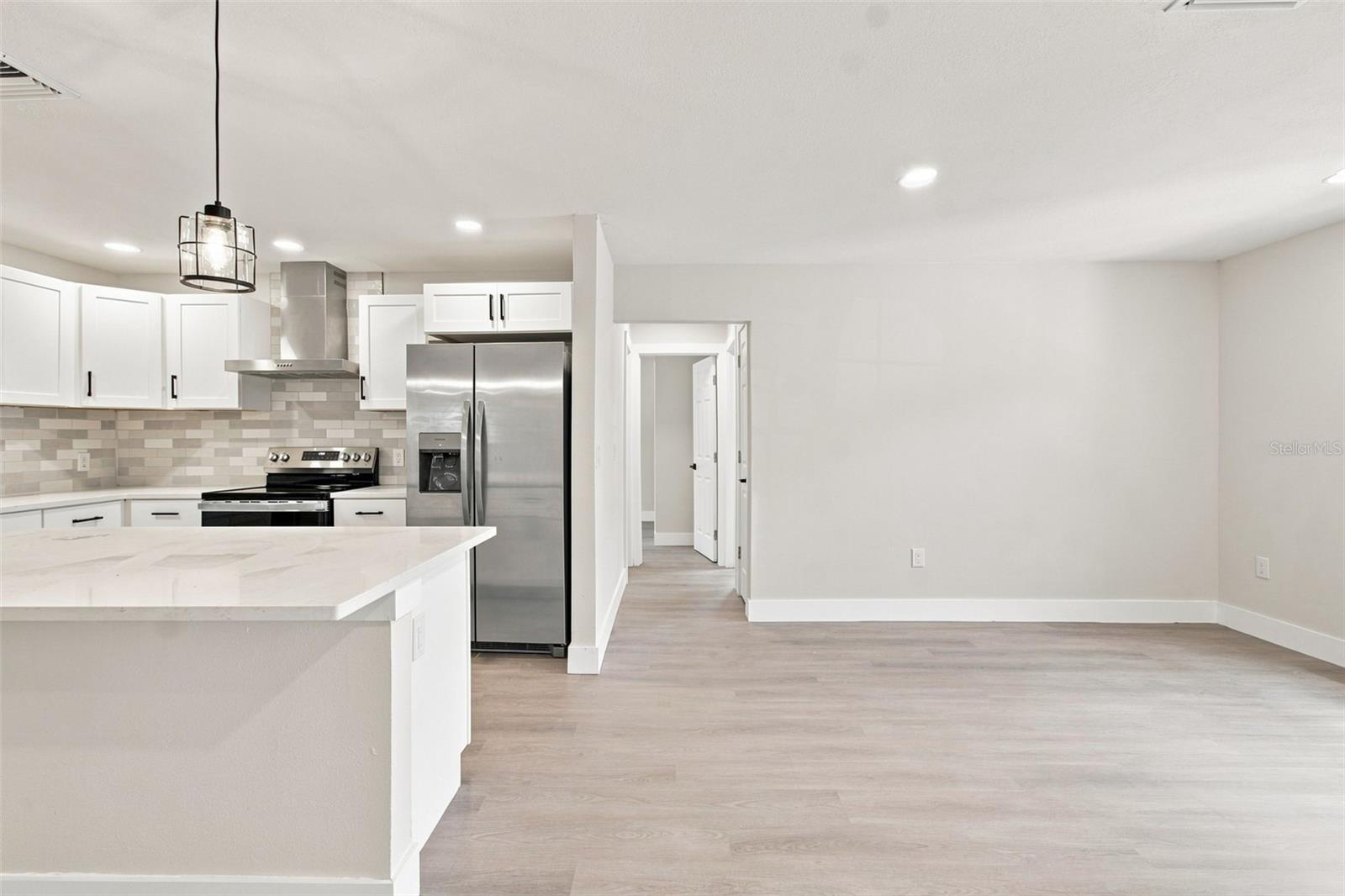 216 23RD ST E — photo 8
