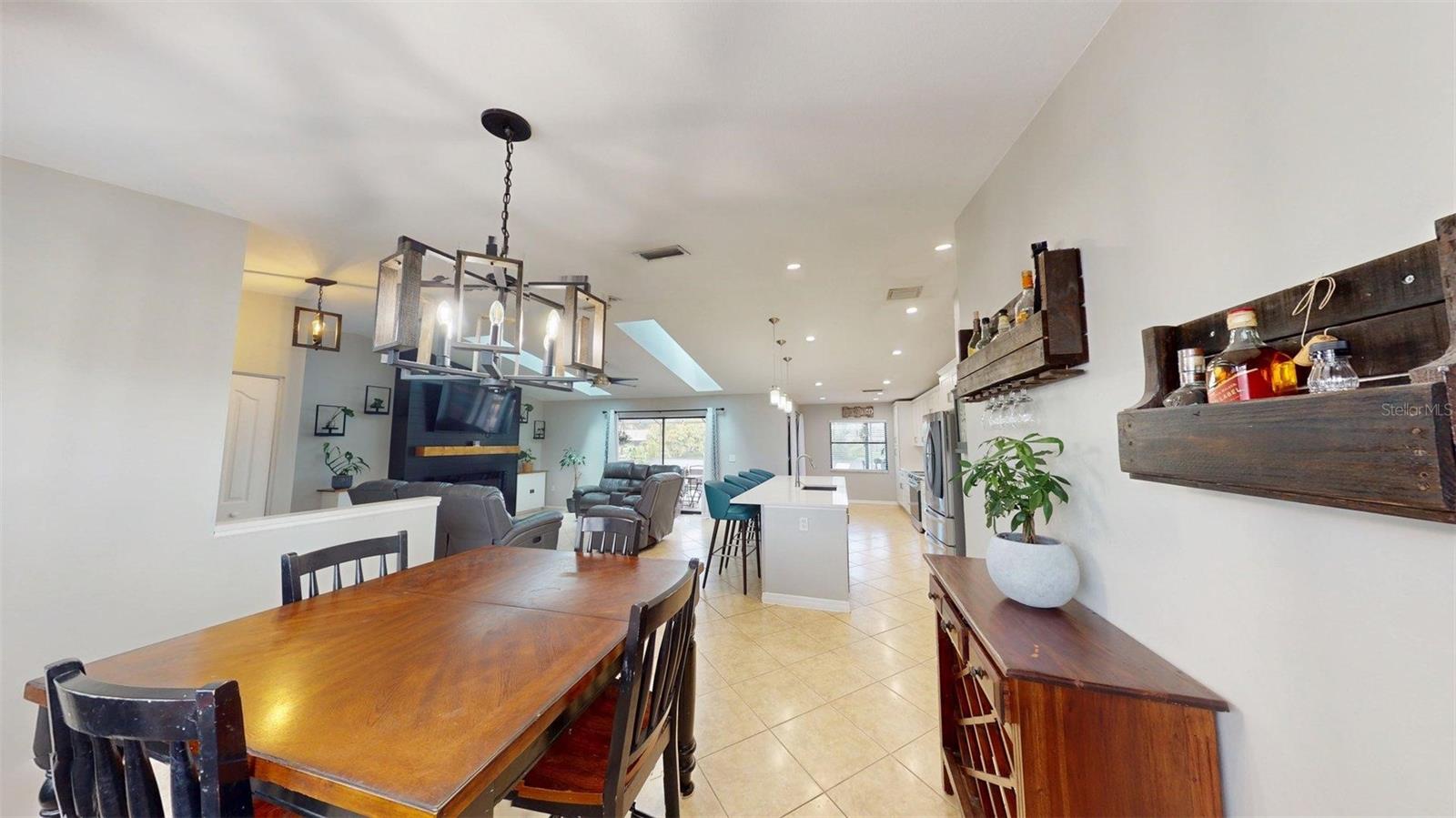 2461 GOLD OAK CT E — photo 13