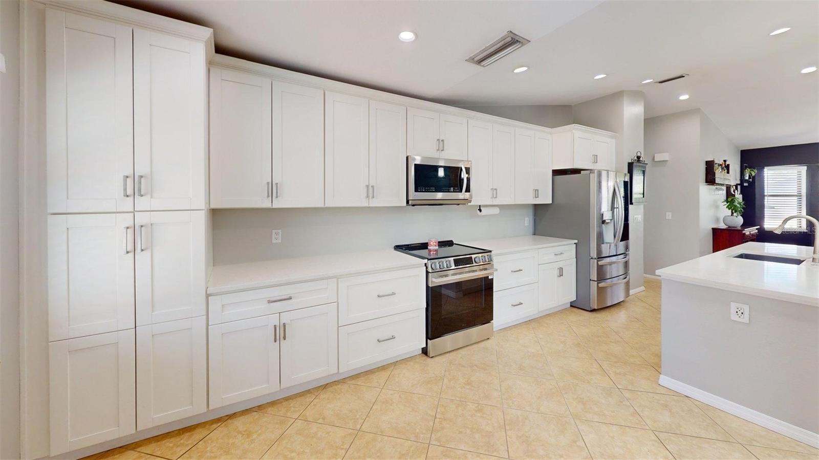 2461 GOLD OAK CT E — photo 7