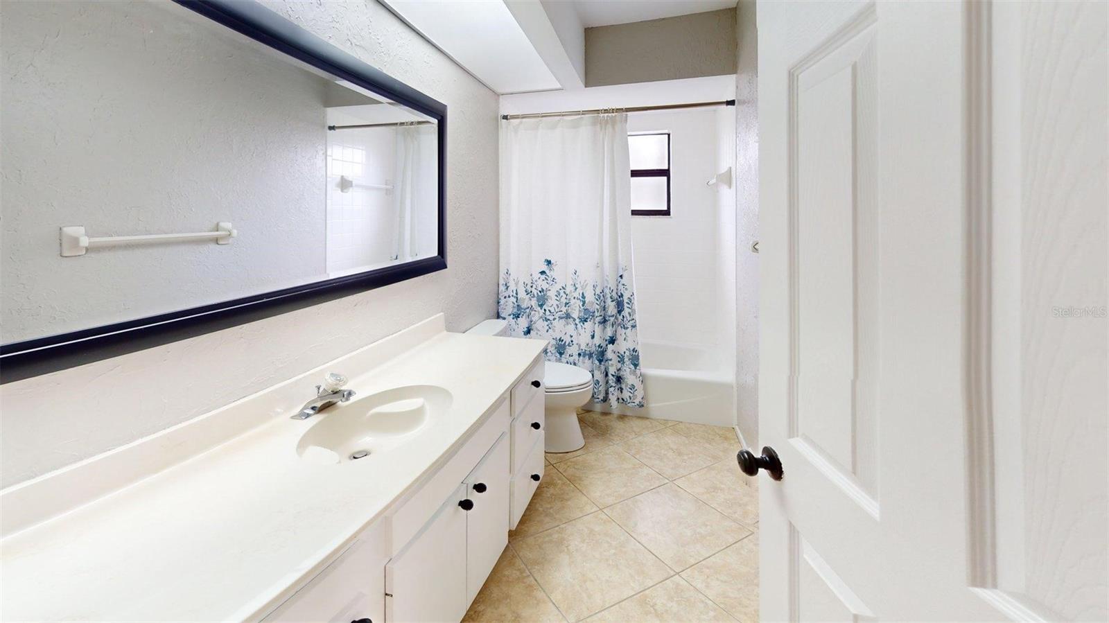 2461 GOLD OAK CT E — photo 19