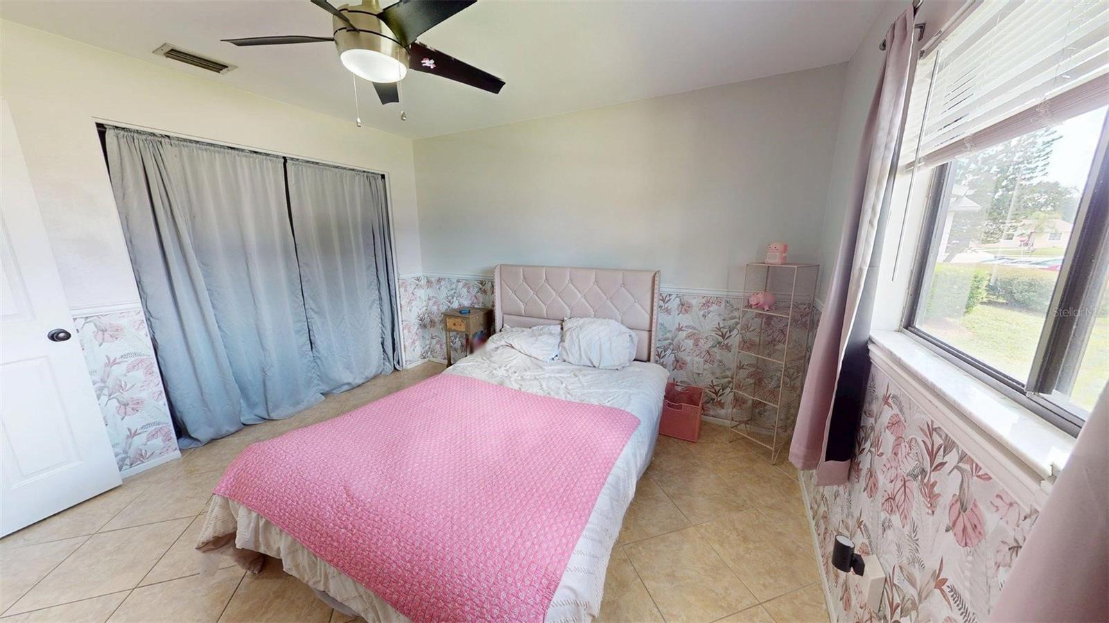2461 GOLD OAK CT E — photo 18