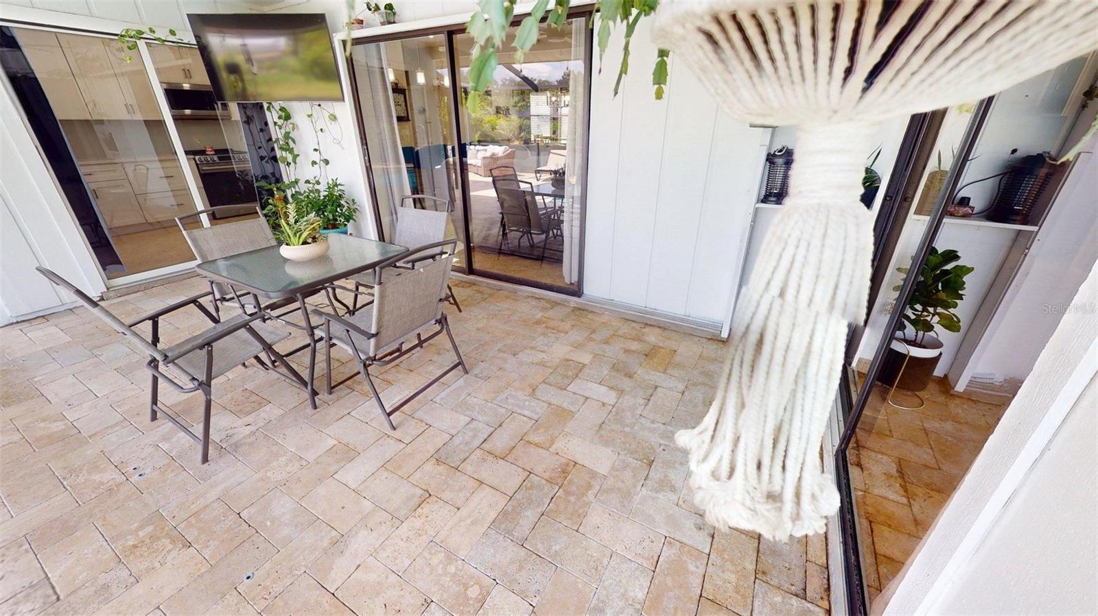 2461 GOLD OAK CT E — photo 22