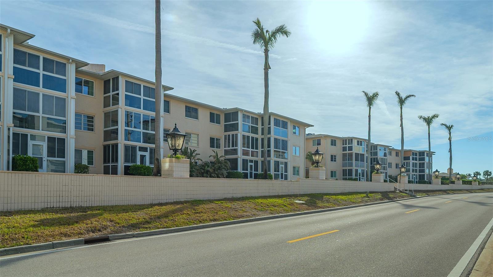 200 THE ESPLANADE  N #B22 — photo 35