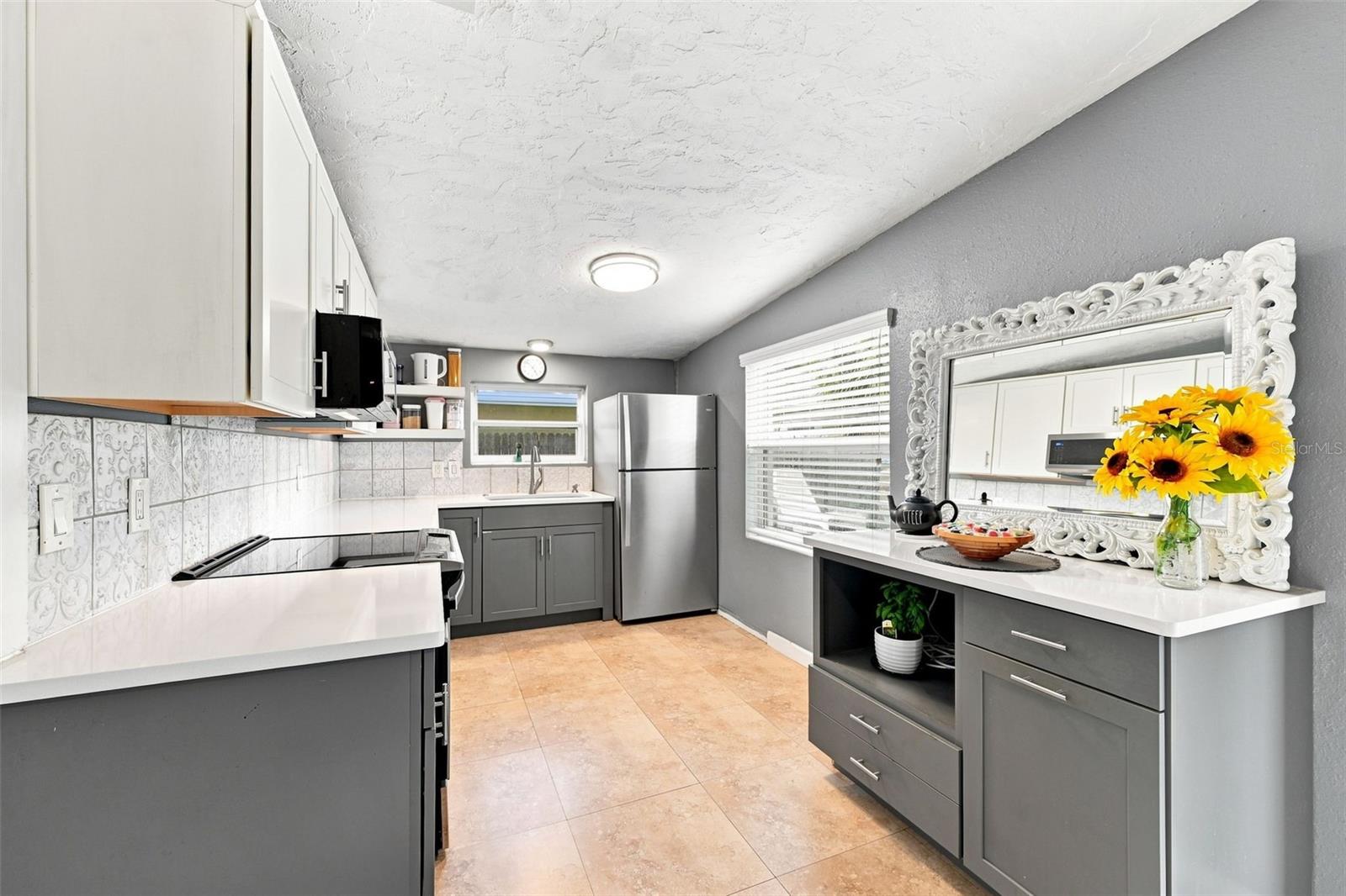 1773 EZELLE AVE — photo 15