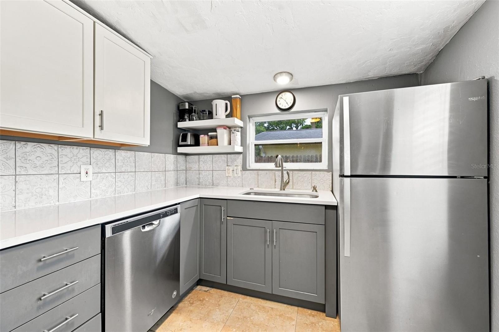 1773 EZELLE AVE — photo 13