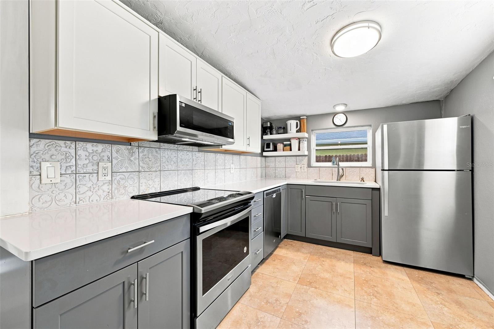 1773 EZELLE AVE — photo 14
