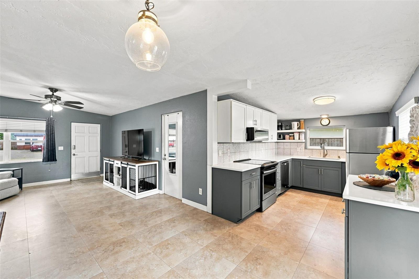 1773 EZELLE AVE — photo 11