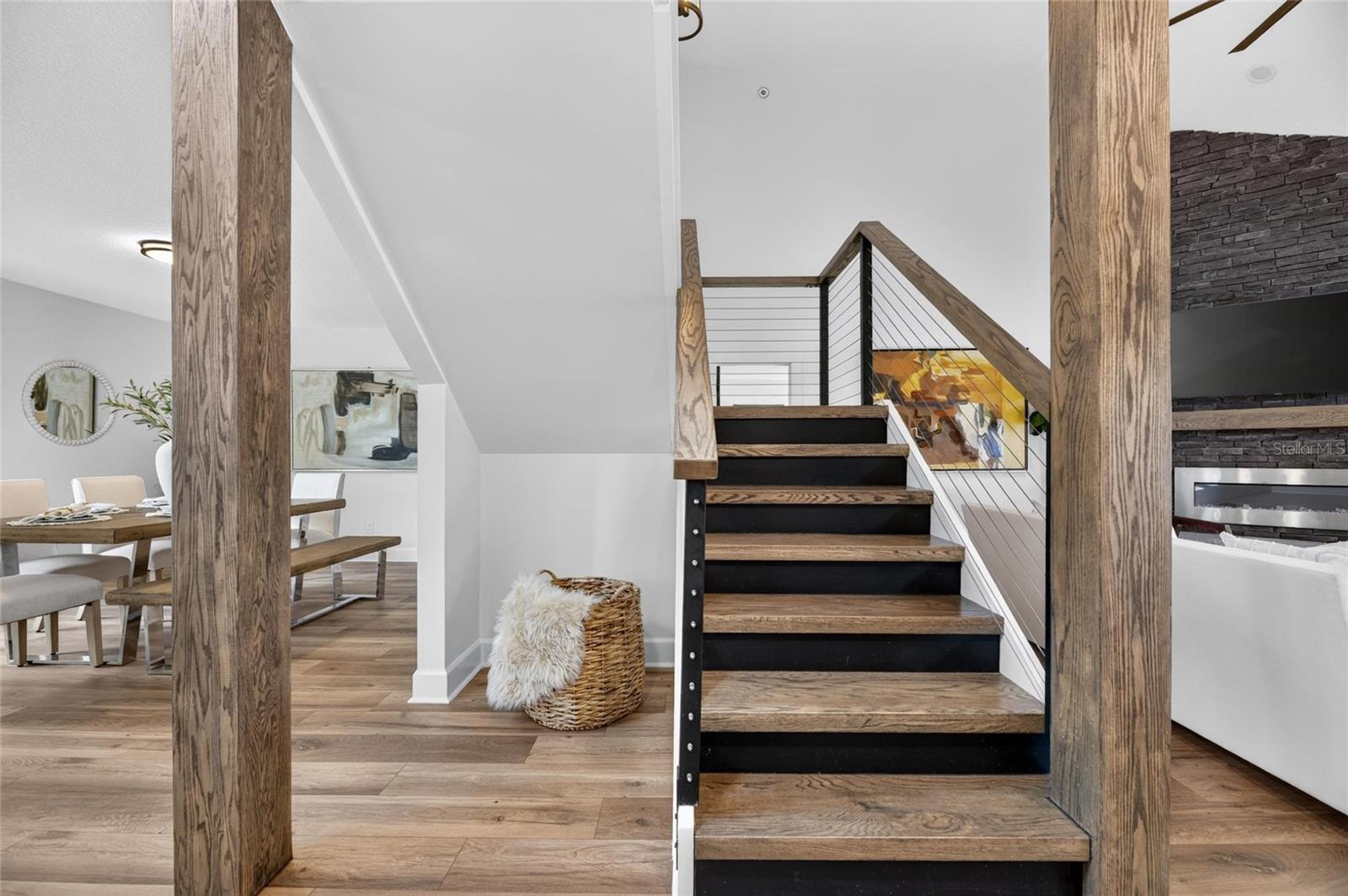 104 BARRINGTON DR — photo 37