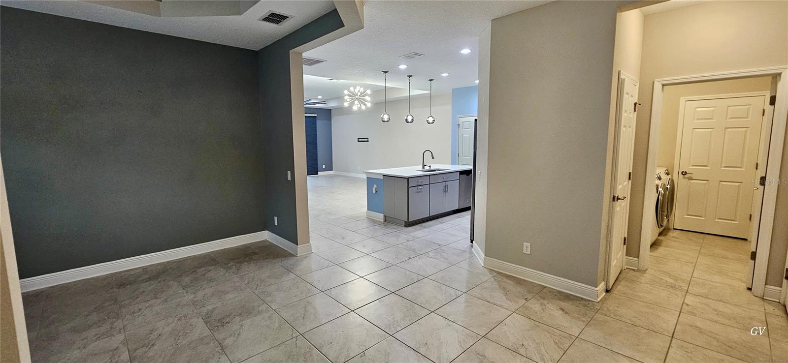 19379 HAWK VALLEY DR — photo 4