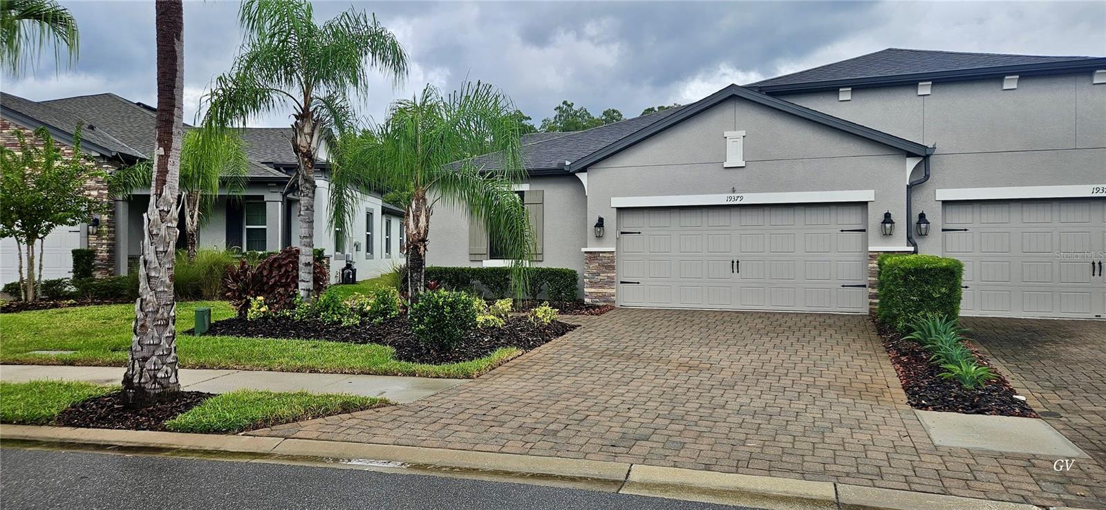 19379 HAWK VALLEY DR — photo 32