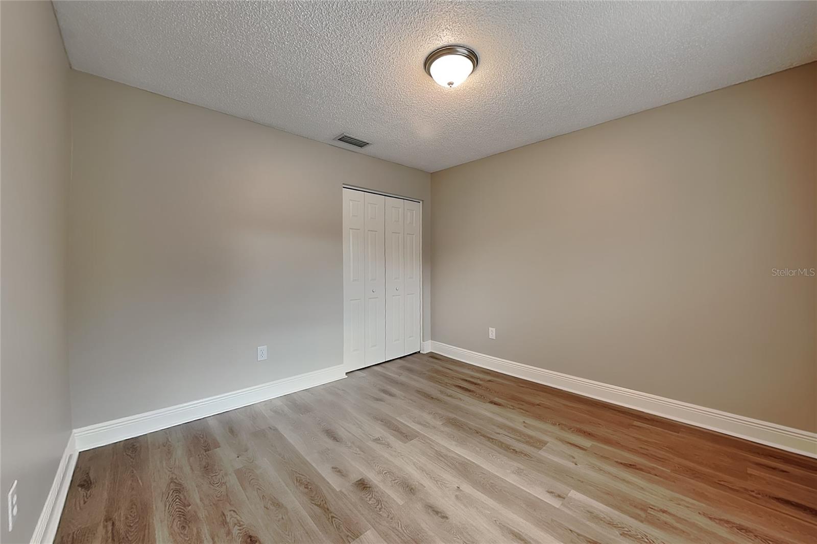 Home in RIVERVIEW — photo 12