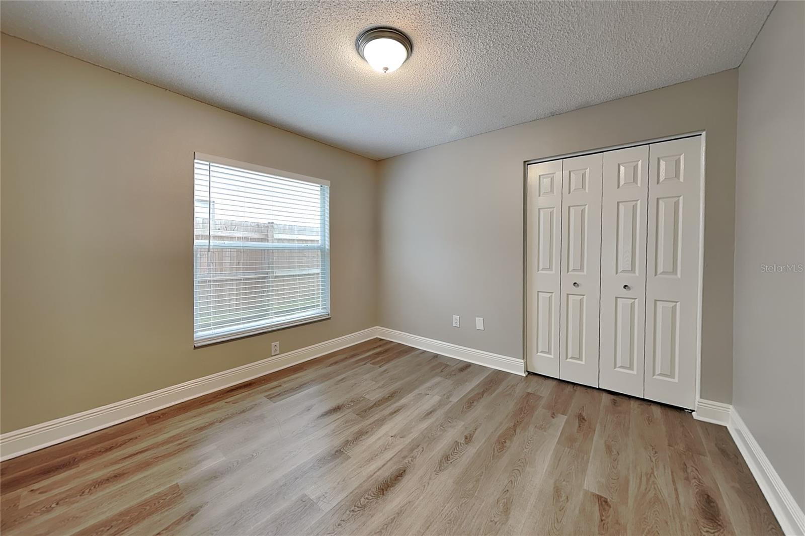 Home in RIVERVIEW — photo 10