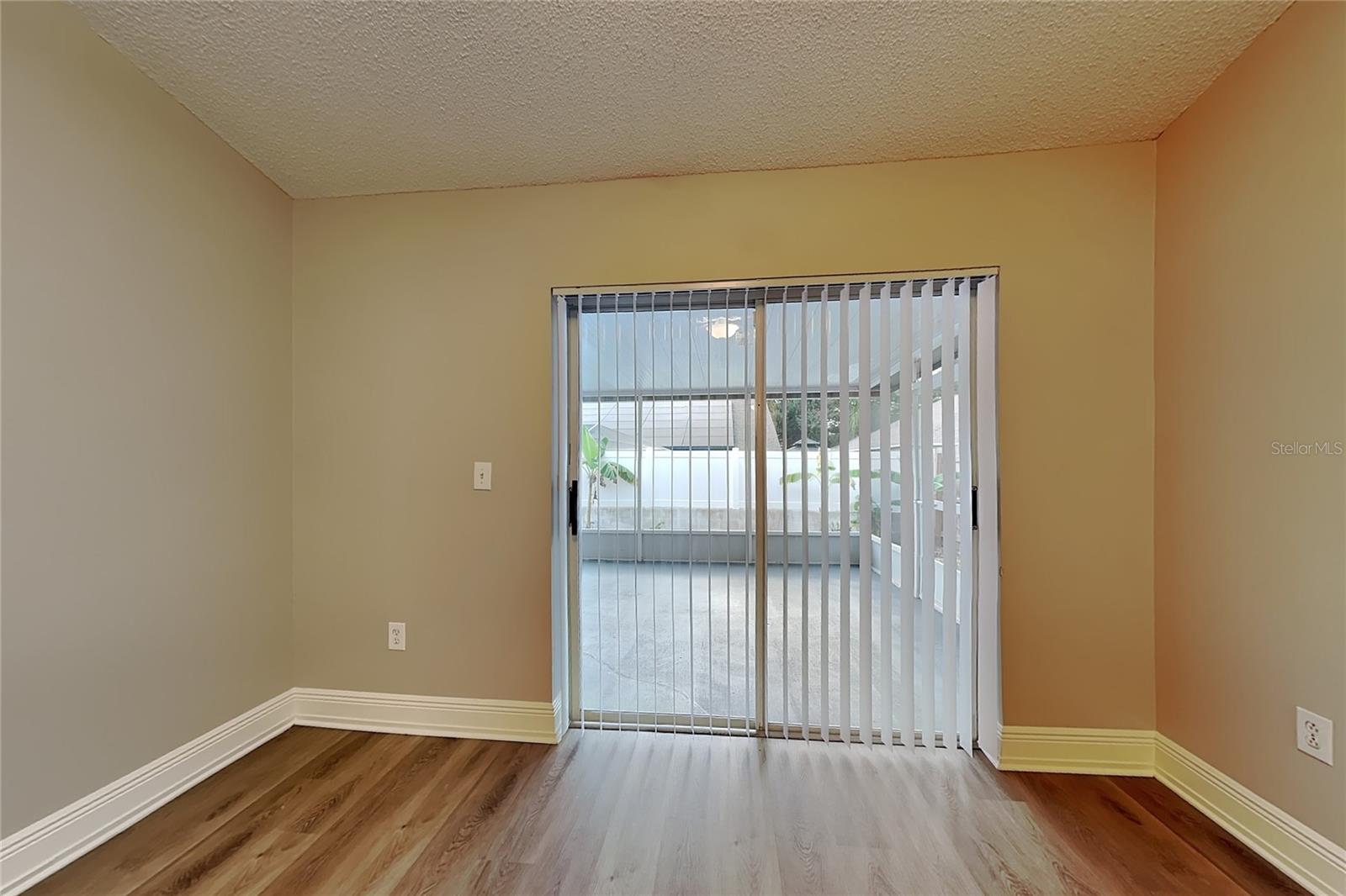 Home in RIVERVIEW — photo 6