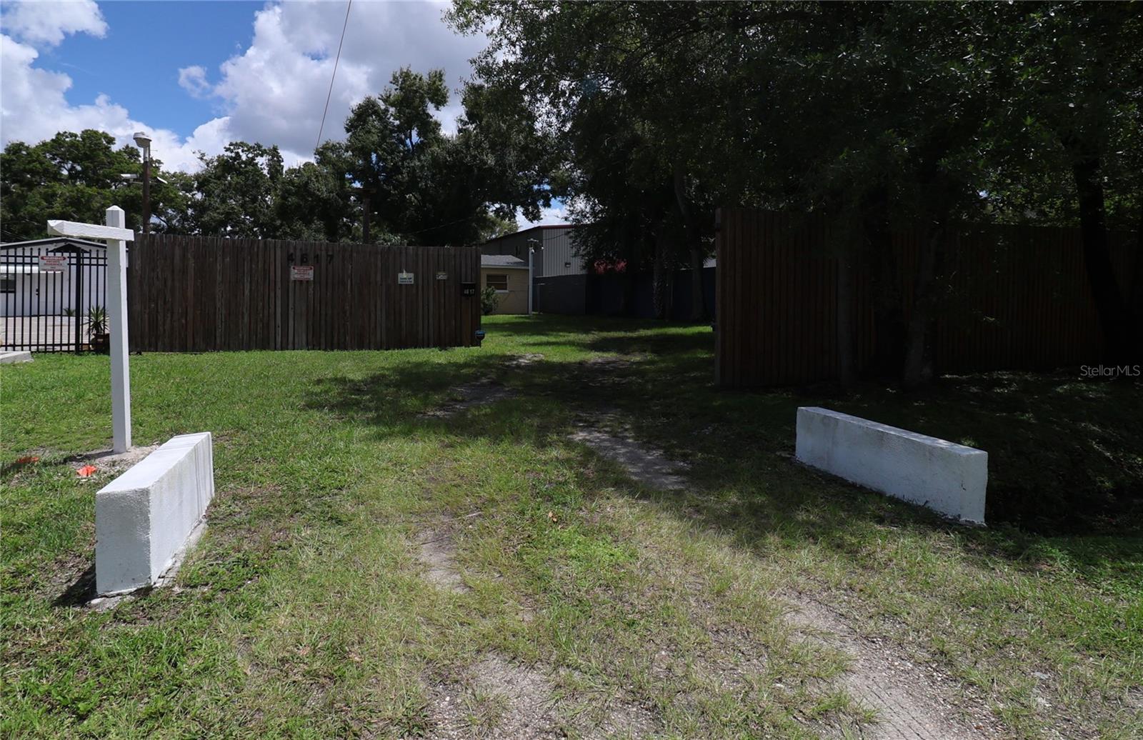 4617 N CLARK AVE — photo 25