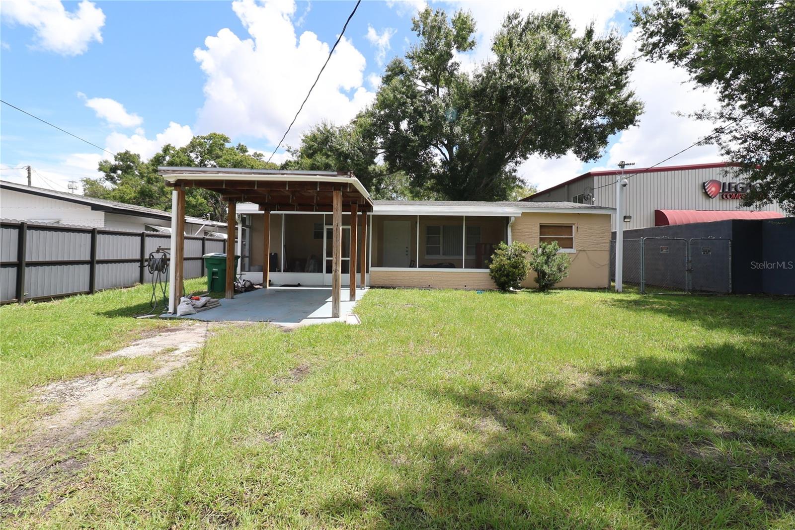 4617 N CLARK AVE — photo 10