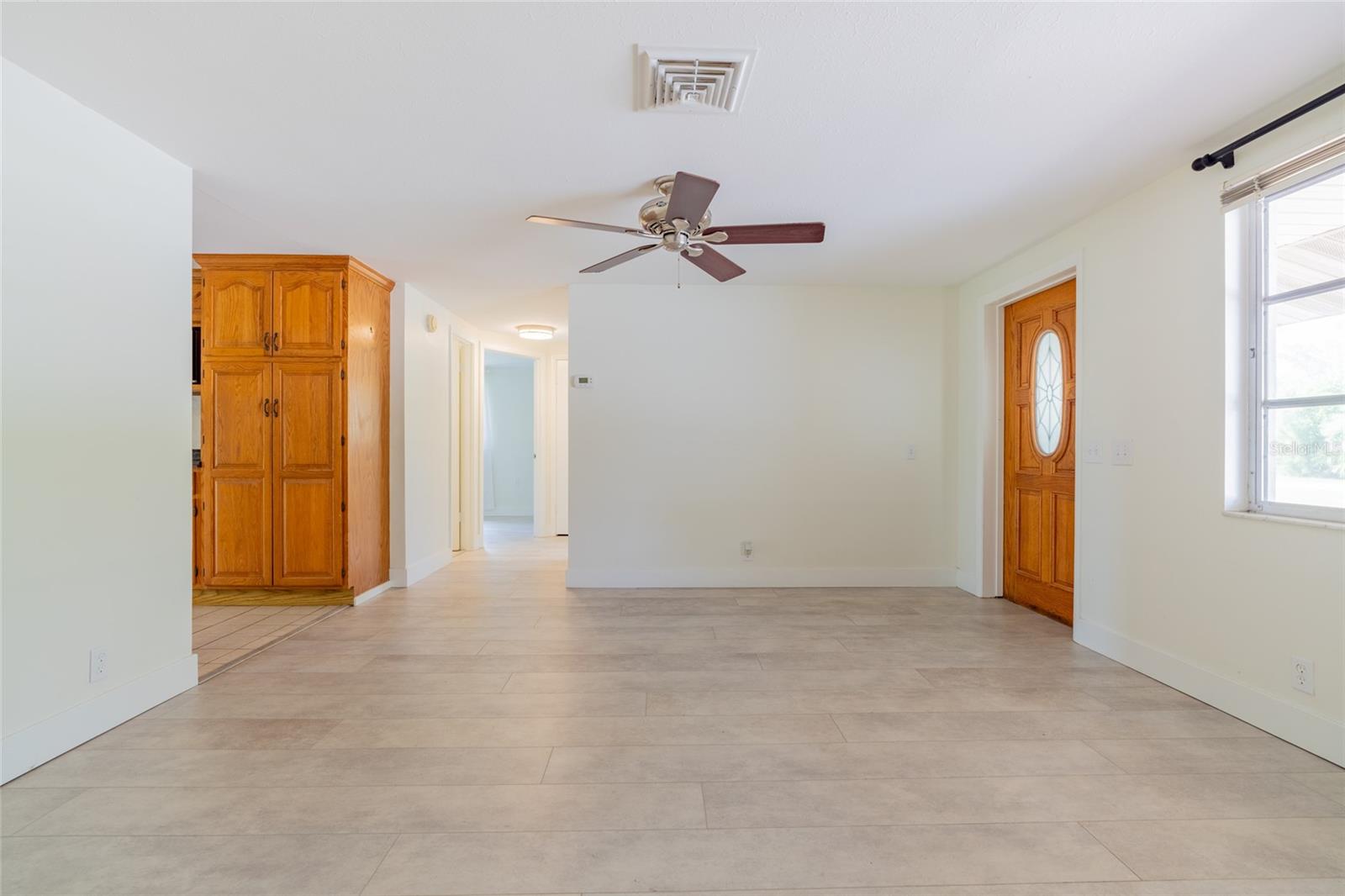 605 BARNES PKWY — photo 12