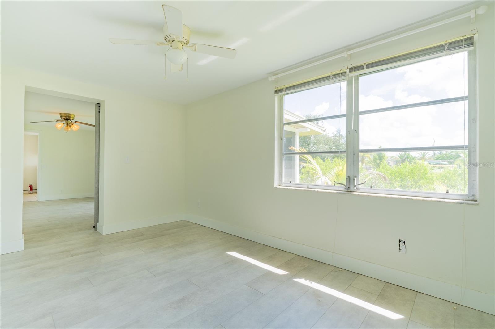 605 BARNES PKWY — photo 23