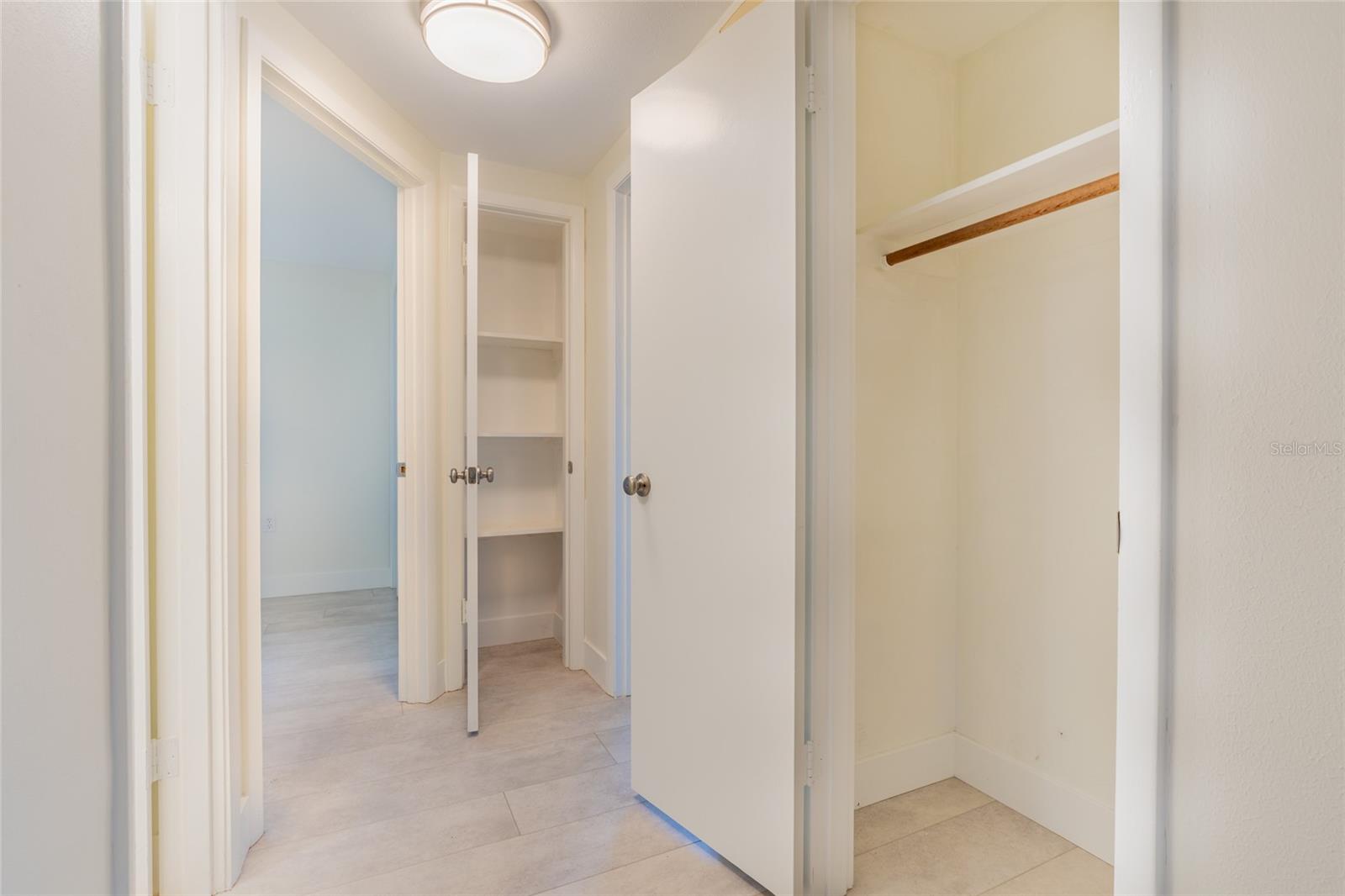 605 BARNES PKWY — photo 36